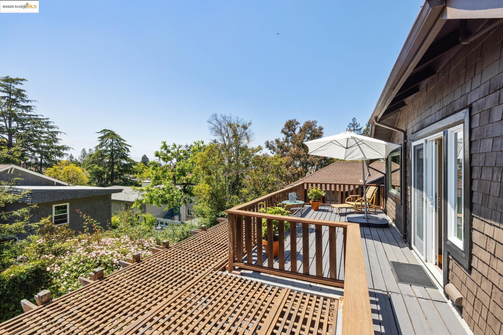 Detail Gallery Image 35 of 44 For 2826 Garber St, Berkeley,  CA 94705 - 3 Beds | 3 Baths