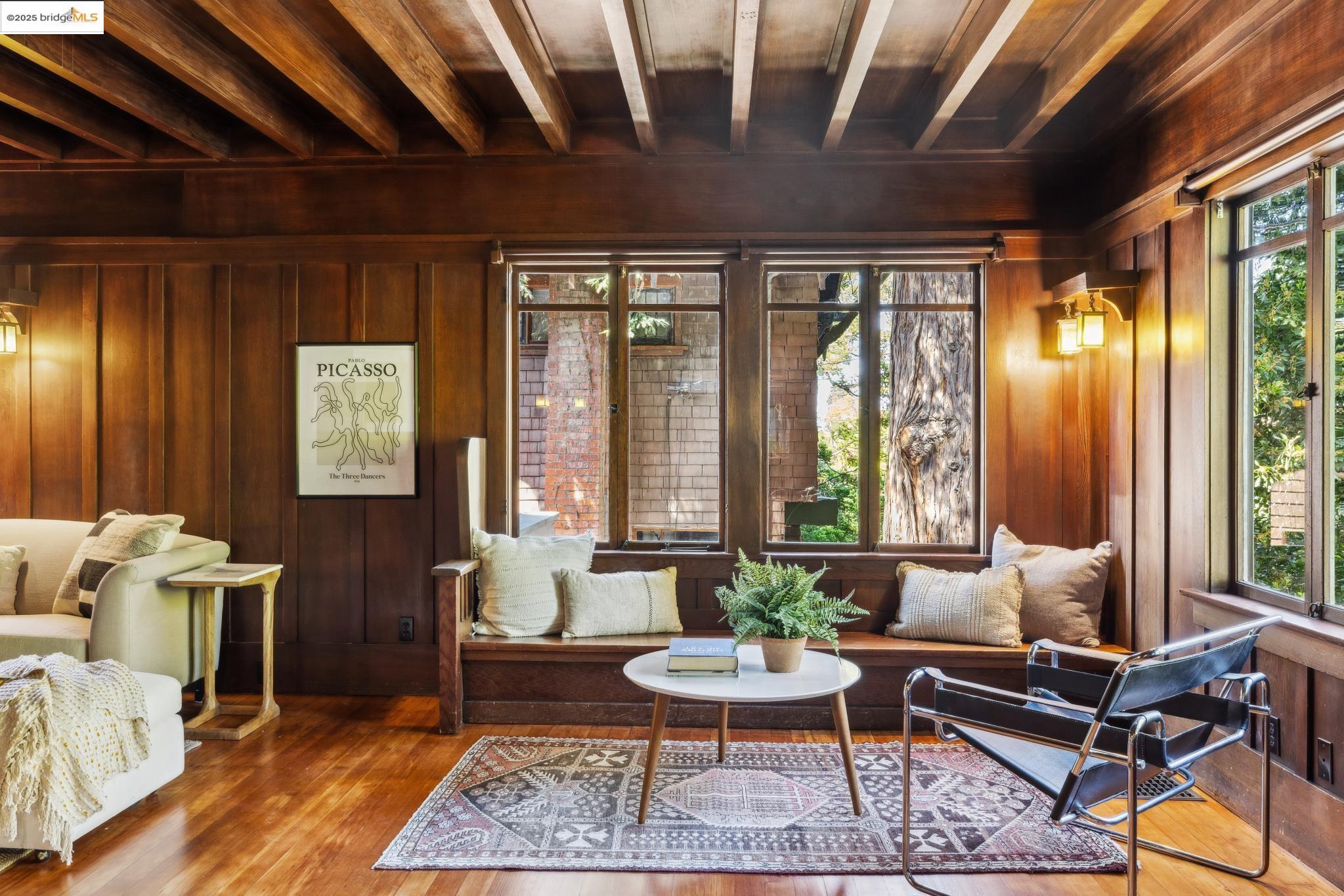Detail Gallery Image 5 of 44 For 2826 Garber St, Berkeley,  CA 94705 - 3 Beds | 3 Baths