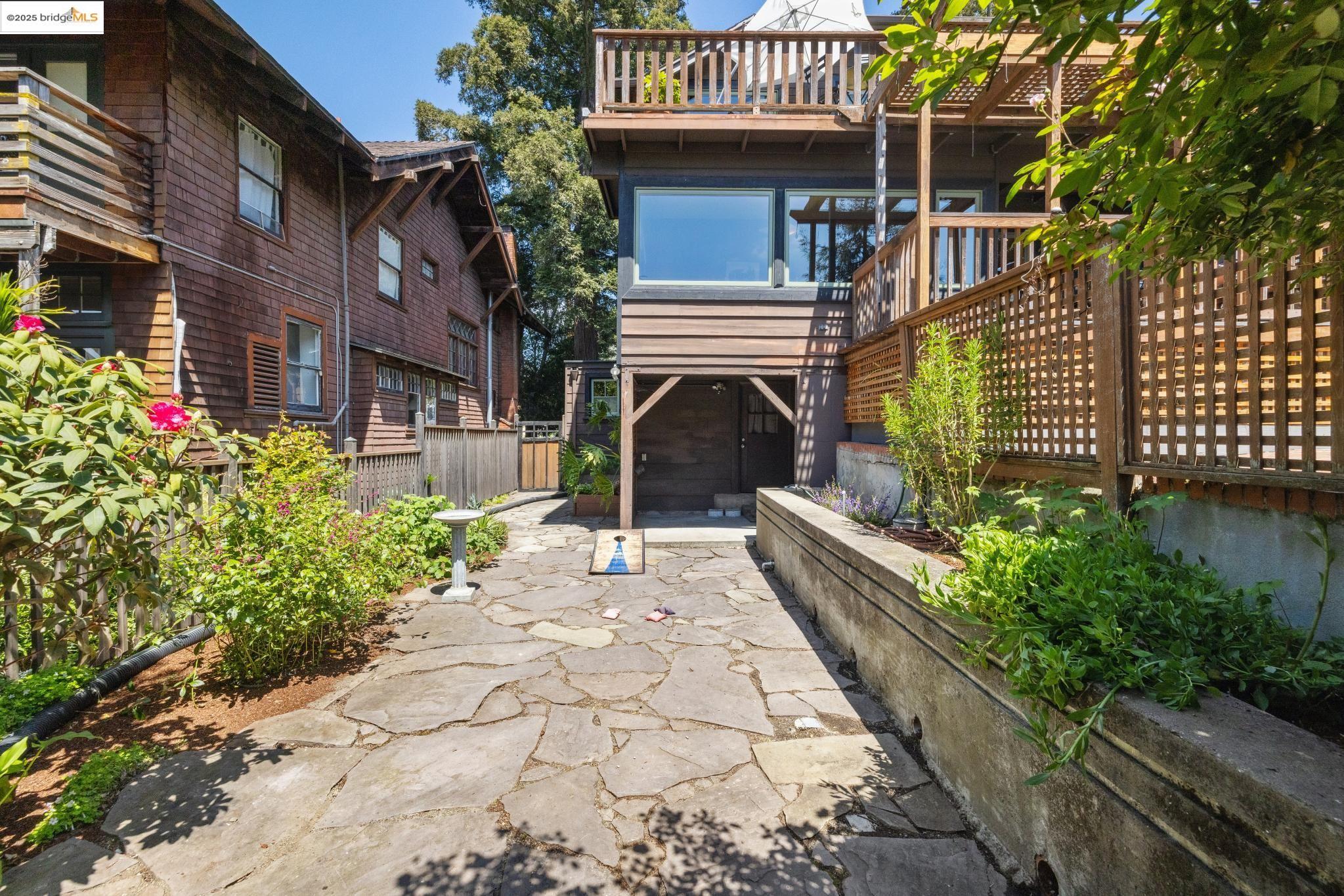 Detail Gallery Image 41 of 44 For 2826 Garber St, Berkeley,  CA 94705 - 3 Beds | 3 Baths
