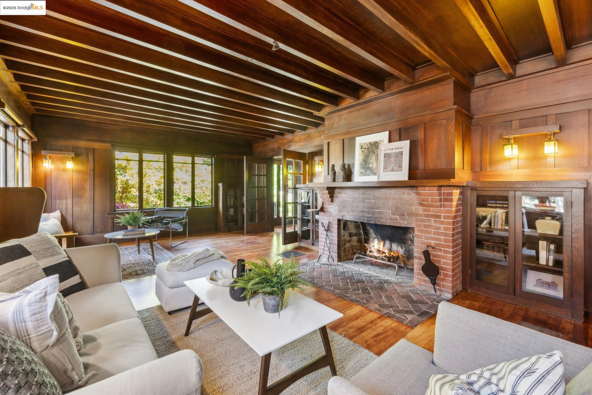 Detail Gallery Image 10 of 44 For 2826 Garber St, Berkeley,  CA 94705 - 3 Beds | 3 Baths