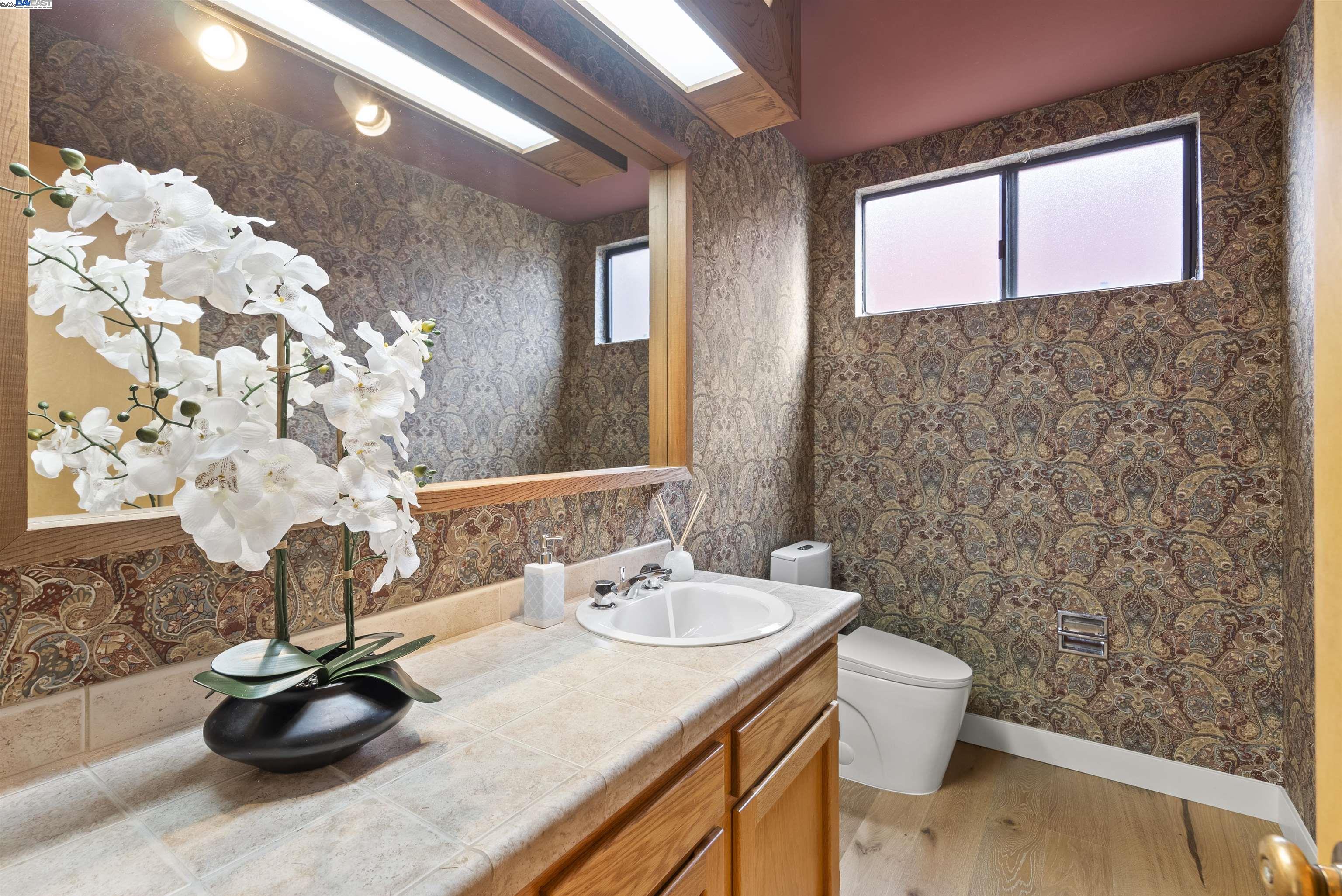 6425 Zinn Dr, Oakland, California 94611, 4 Bedrooms Bedrooms, ,2 BathroomsBathrooms,Residential Lease,For Rent,6425 Zinn Dr,41096308
