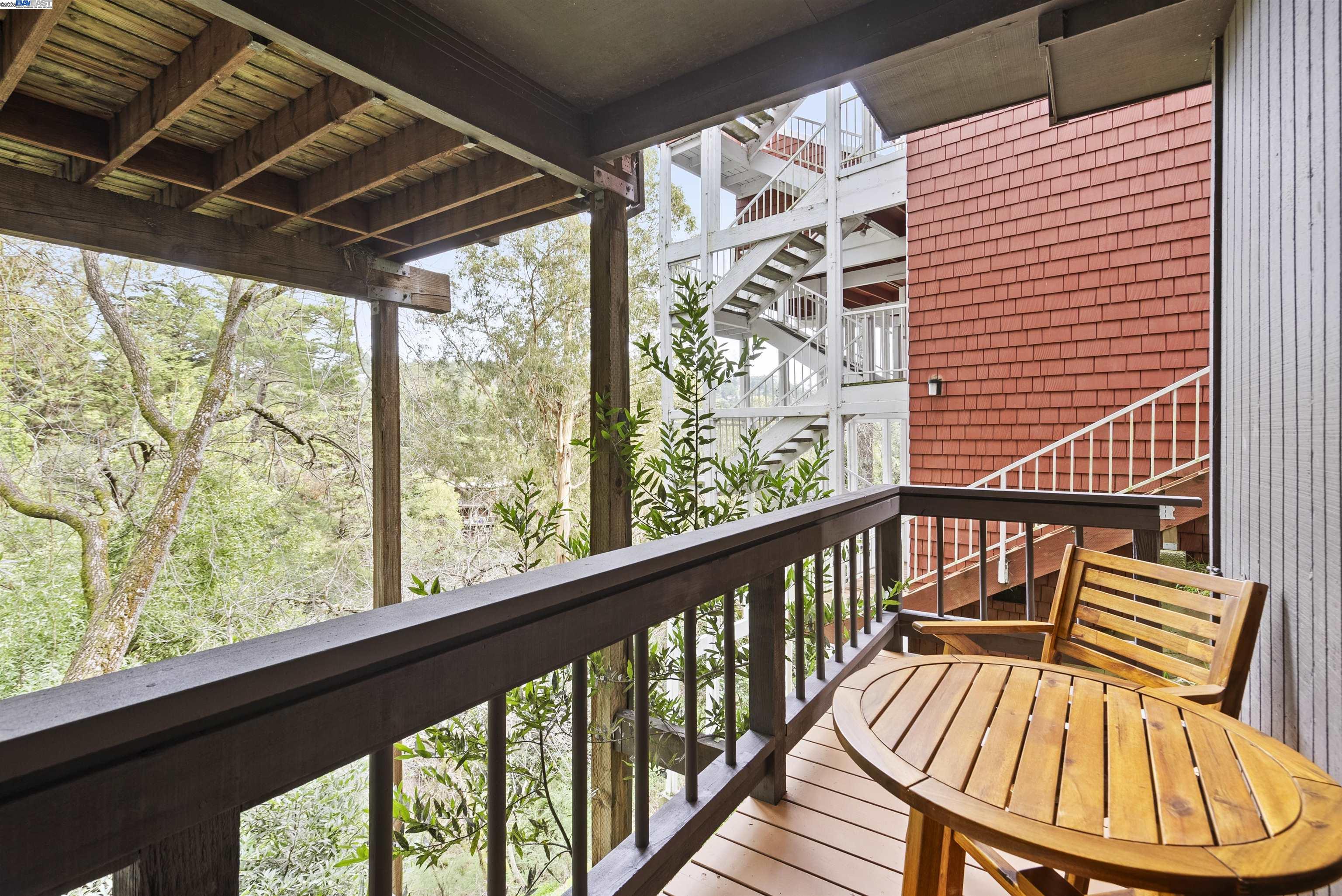 6425 Zinn Dr, Oakland, California 94611, 4 Bedrooms Bedrooms, ,2 BathroomsBathrooms,Residential Lease,For Rent,6425 Zinn Dr,41096308