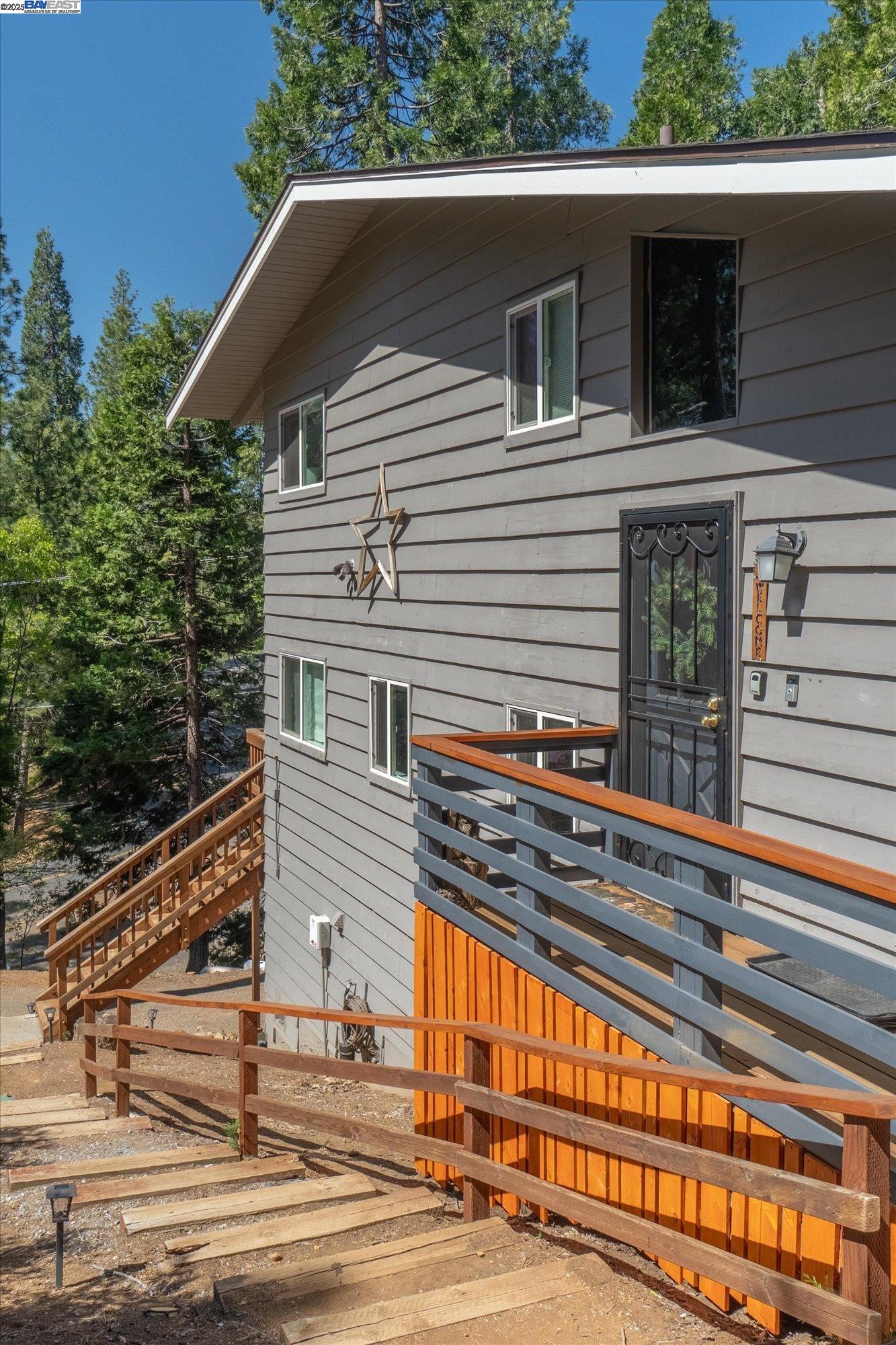 Detail Gallery Image 3 of 36 For 2190 Patricia Ln, Arnold,  CA 95223 - 3 Beds | 2/1 Baths