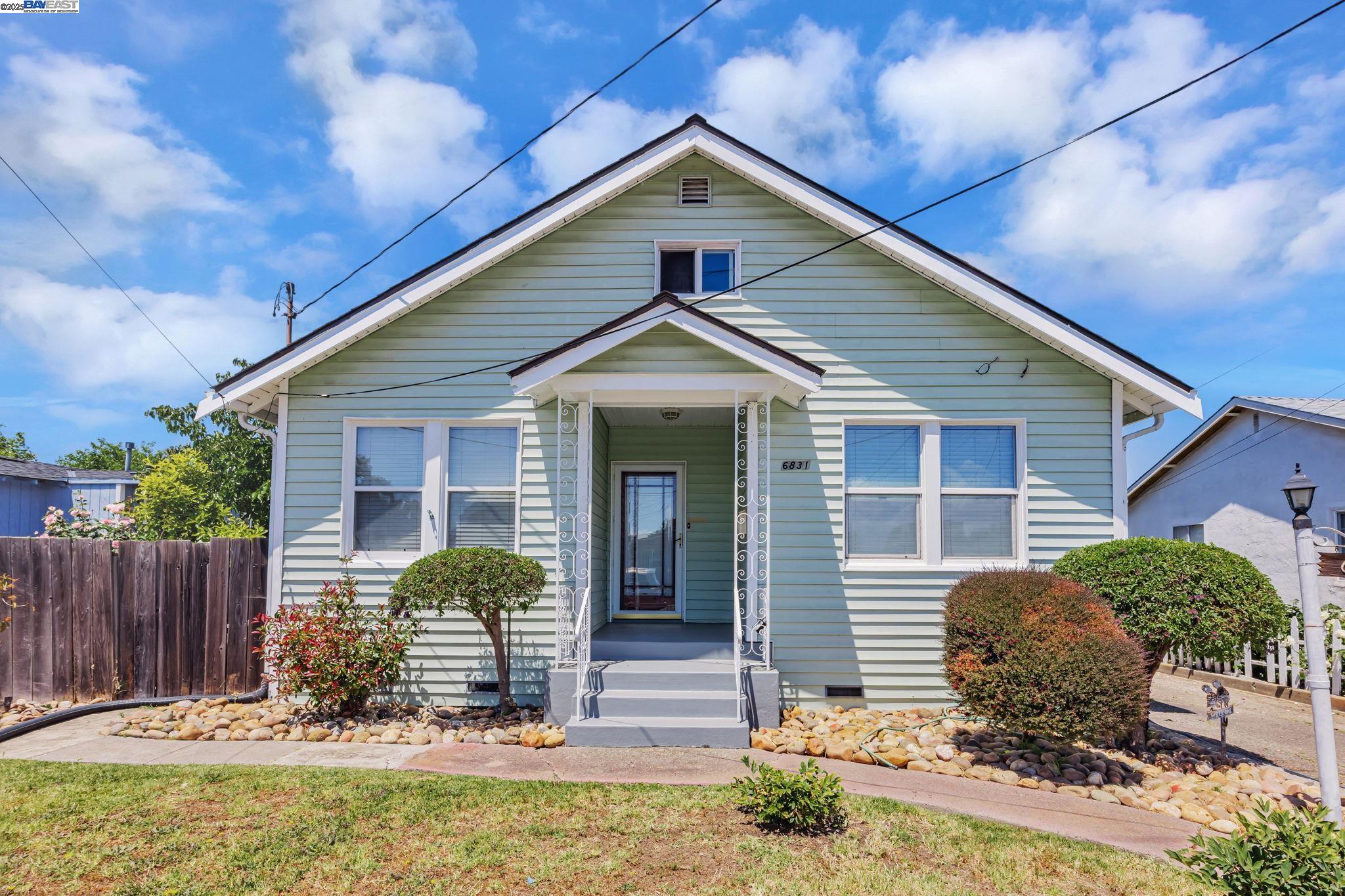 Detail Gallery Image 2 of 42 For 6831 Dairy Ave, Newark,  CA 94560 - 2 Beds | 1 Baths