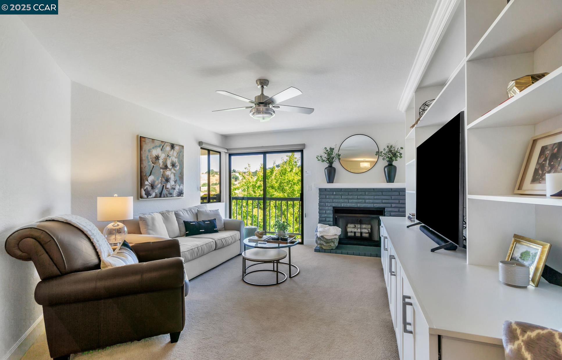 MLS: 41096319 Condo For Sale