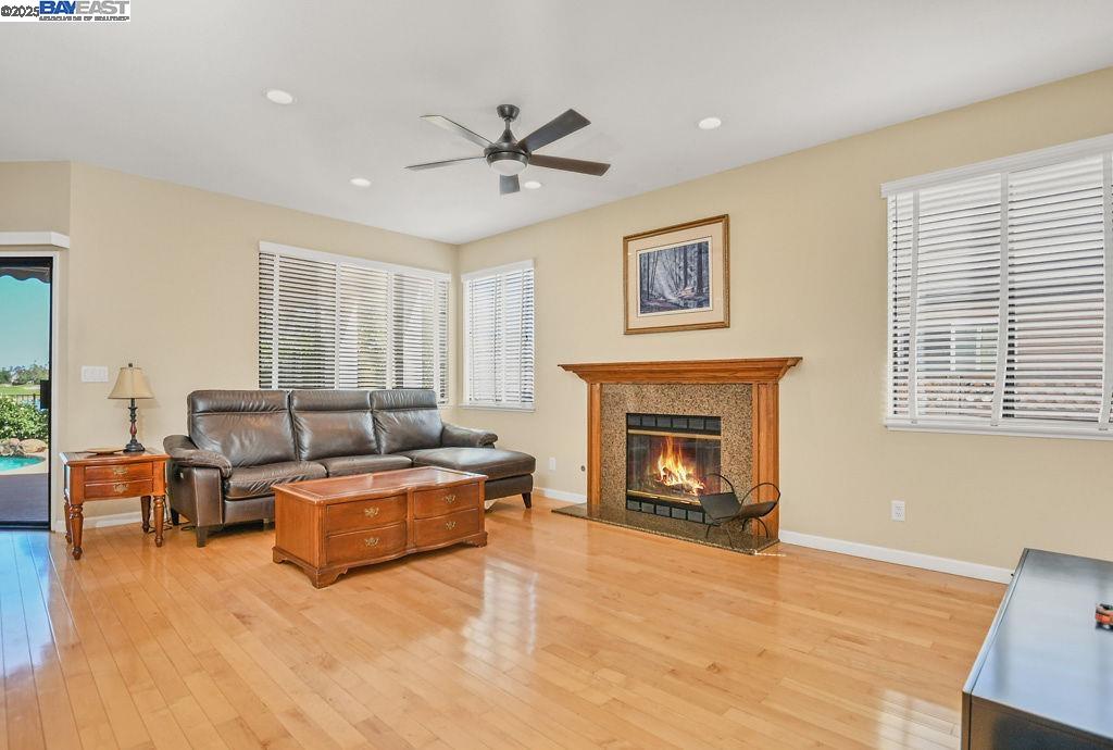 Detail Gallery Image 12 of 42 For 5160 Edgeview Dr, Discovery Bay,  CA 94505 - 4 Beds | 3 Baths
