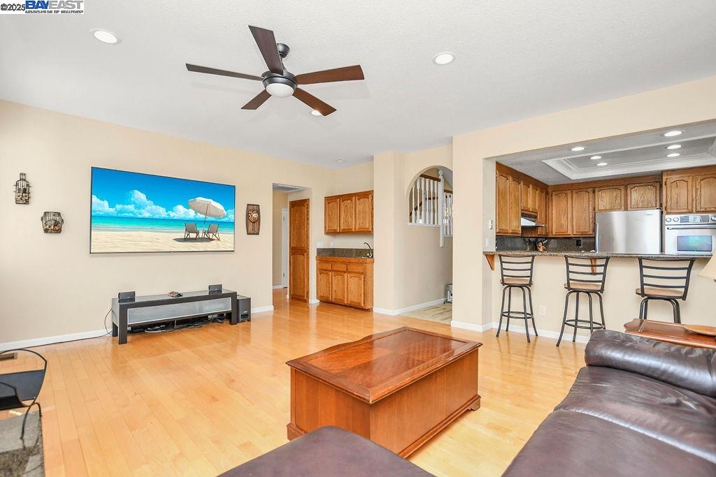 Detail Gallery Image 13 of 42 For 5160 Edgeview Dr, Discovery Bay,  CA 94505 - 4 Beds | 3 Baths