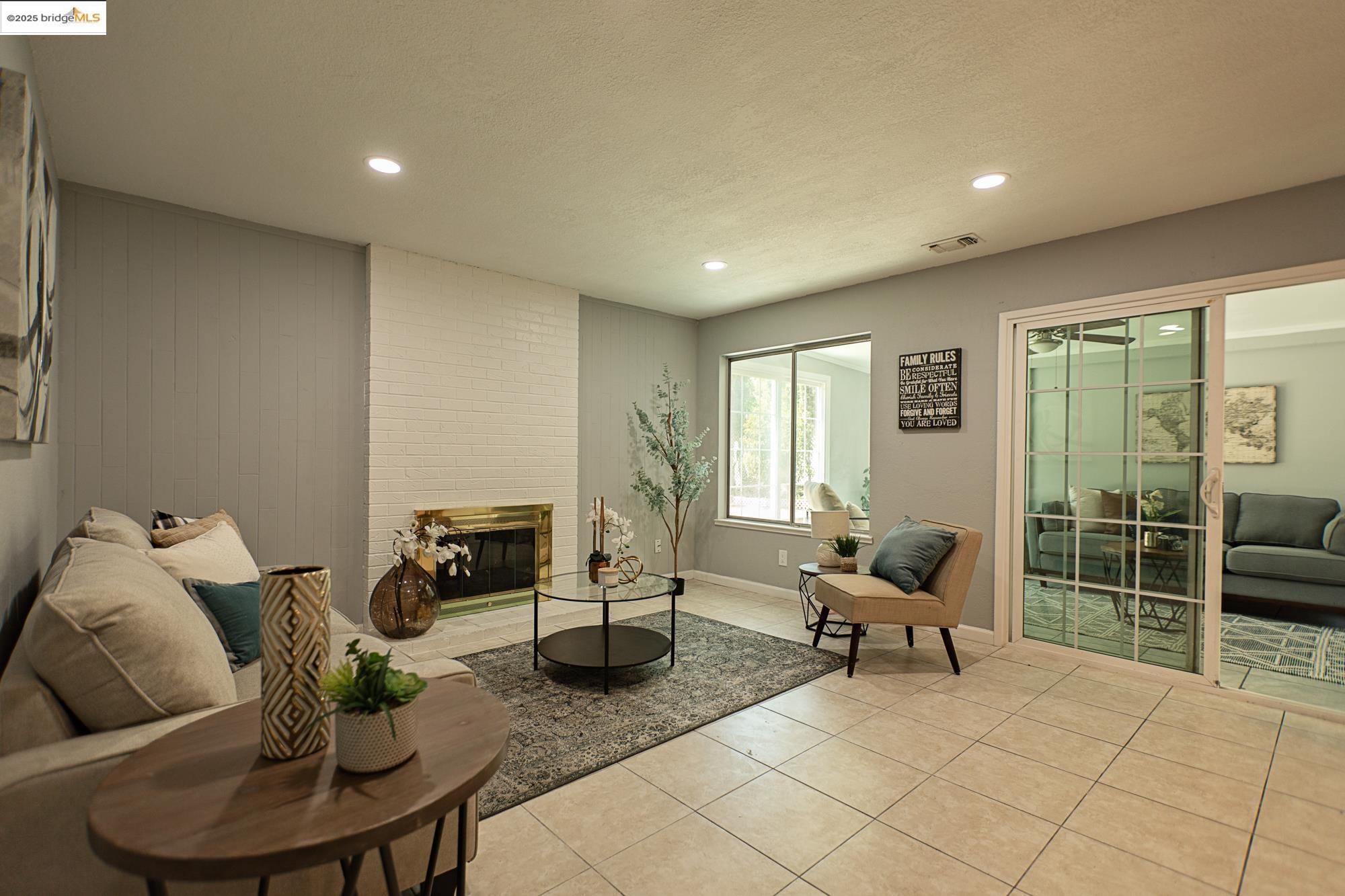 Detail Gallery Image 7 of 32 For 2825 Georgia Drive, Tracy,  CA 95376 - 4 Beds | 3 Baths