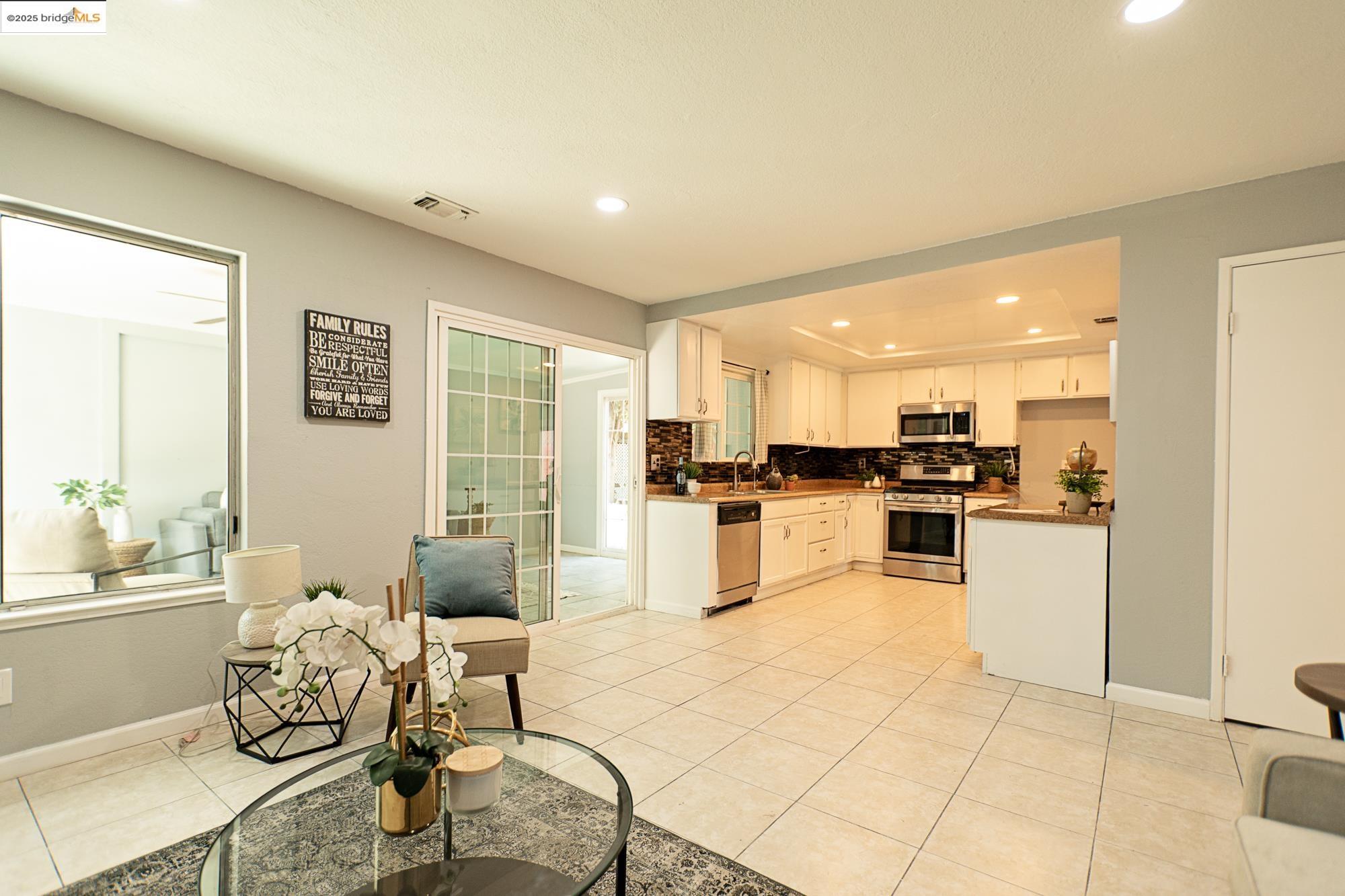 Detail Gallery Image 10 of 32 For 2825 Georgia Drive, Tracy,  CA 95376 - 4 Beds | 3 Baths
