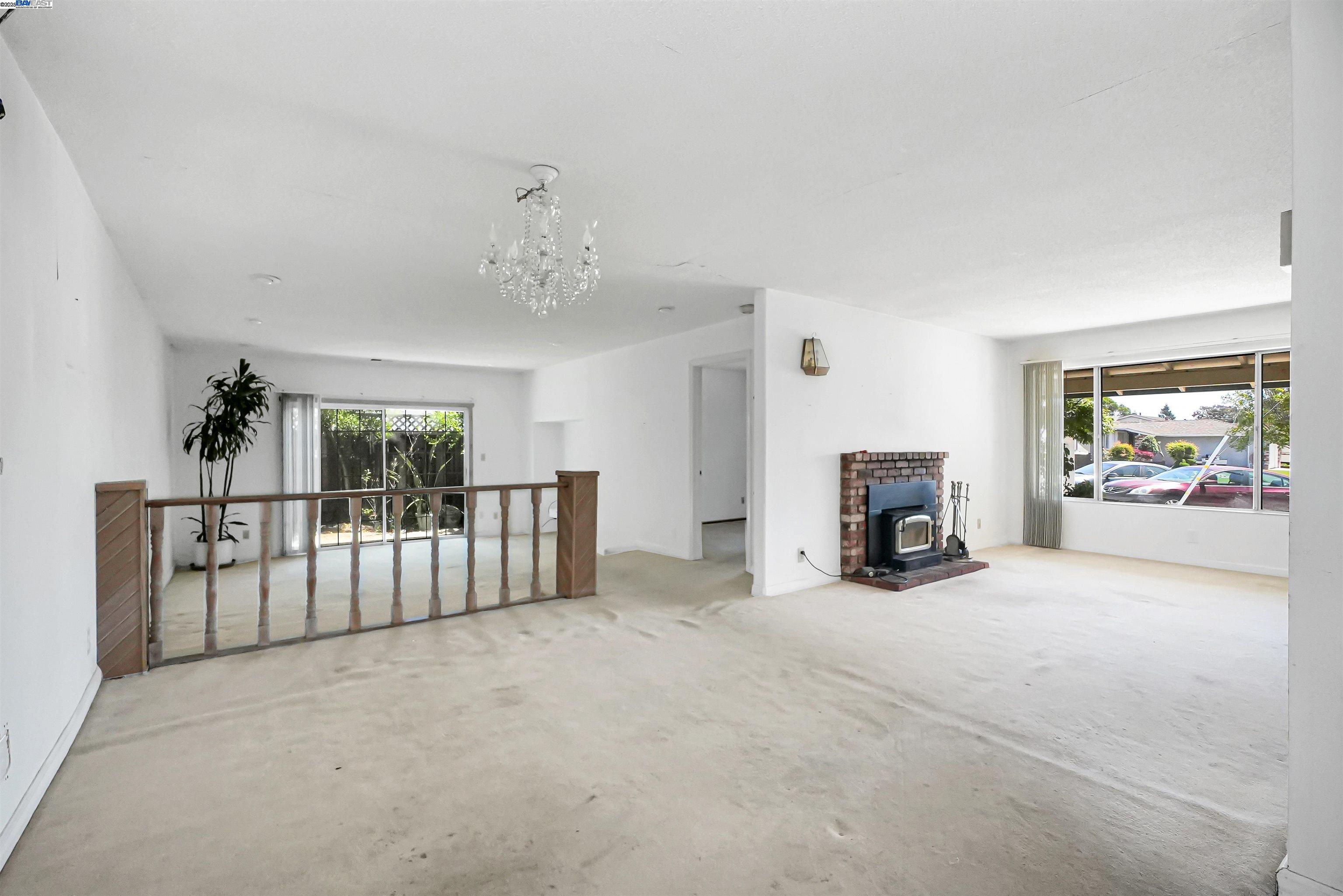 Detail Gallery Image 13 of 44 For 1925 Lilac Avenue, Hayward,  CA 94545 - 4 Beds | 2 Baths