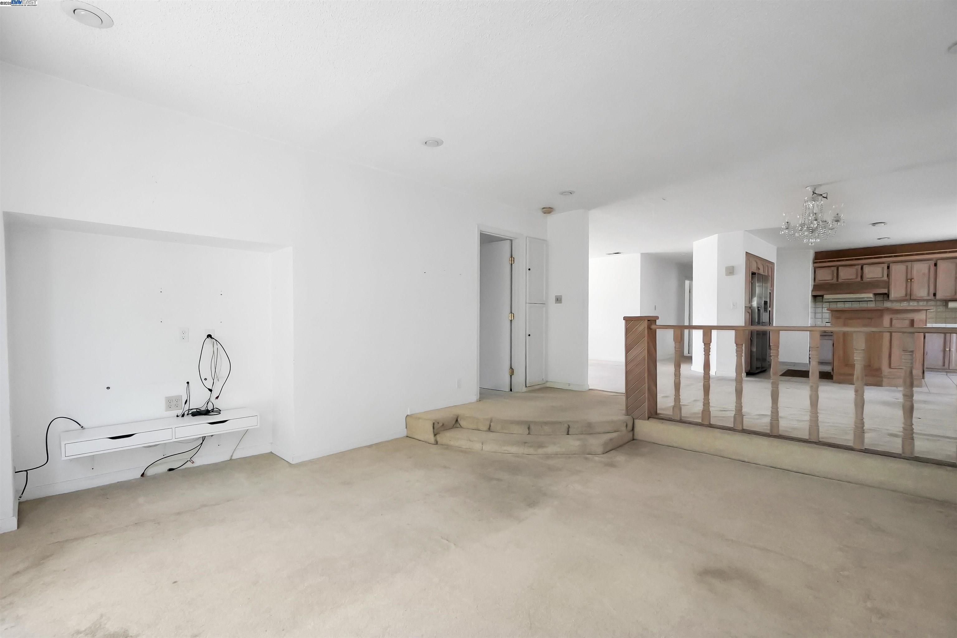 Detail Gallery Image 14 of 44 For 1925 Lilac Avenue, Hayward,  CA 94545 - 4 Beds | 2 Baths