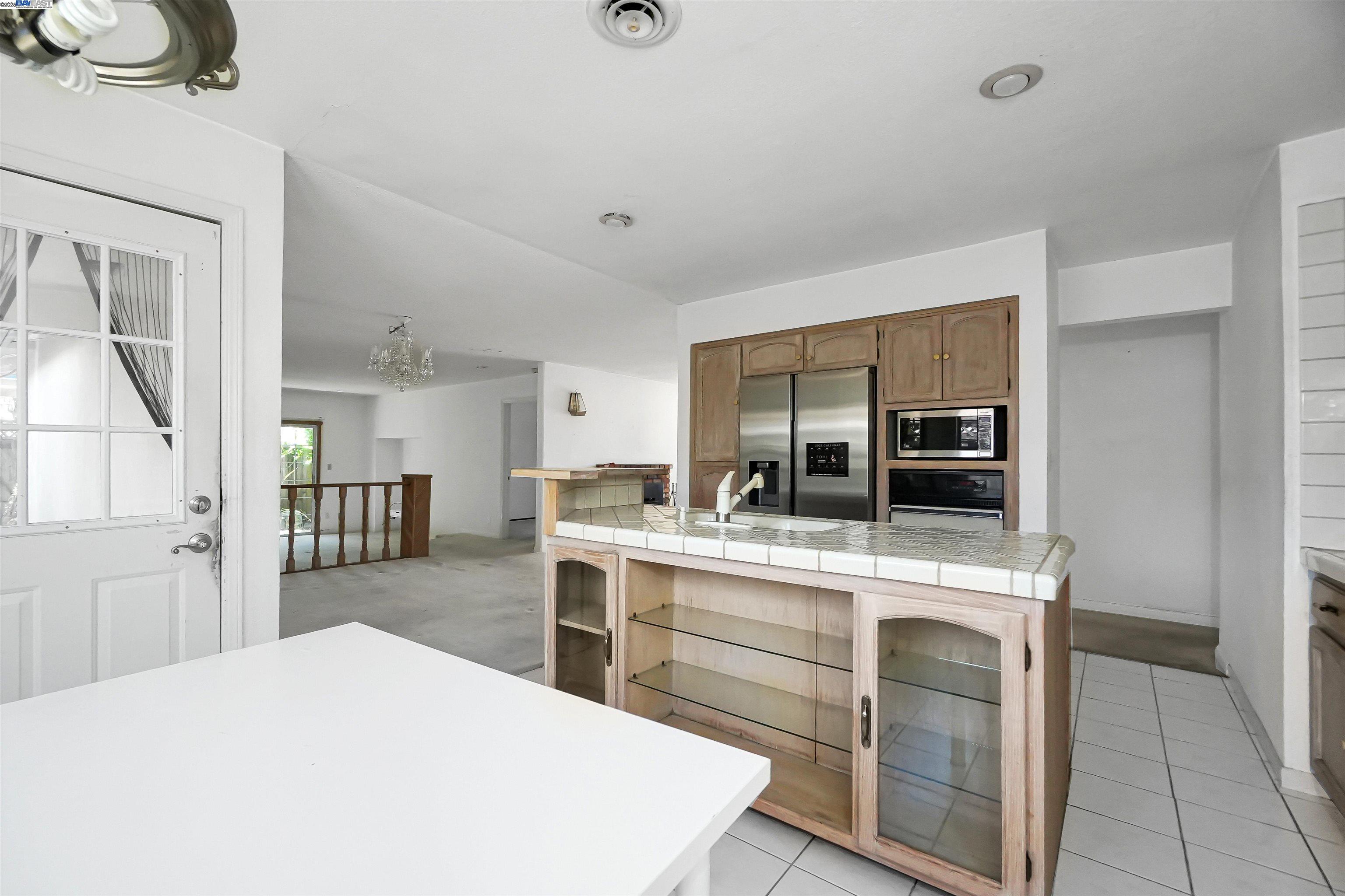 Detail Gallery Image 22 of 44 For 1925 Lilac Avenue, Hayward,  CA 94545 - 4 Beds | 2 Baths
