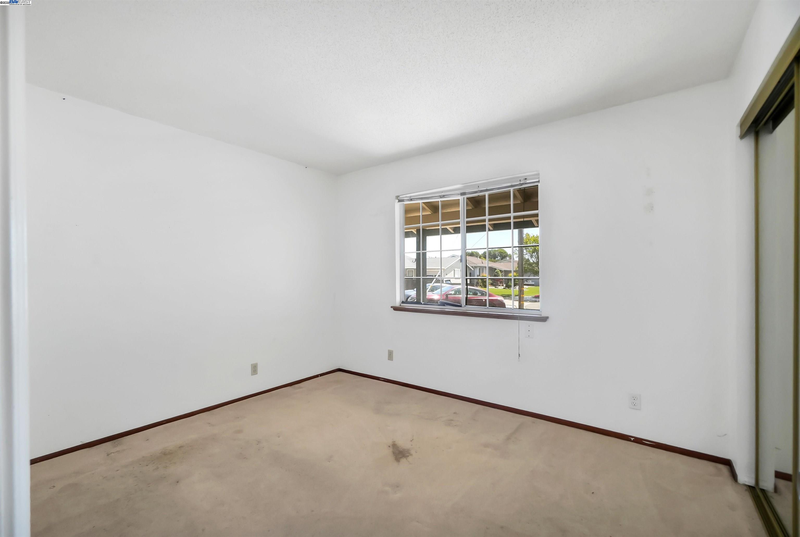 Detail Gallery Image 26 of 44 For 1925 Lilac Avenue, Hayward,  CA 94545 - 4 Beds | 2 Baths