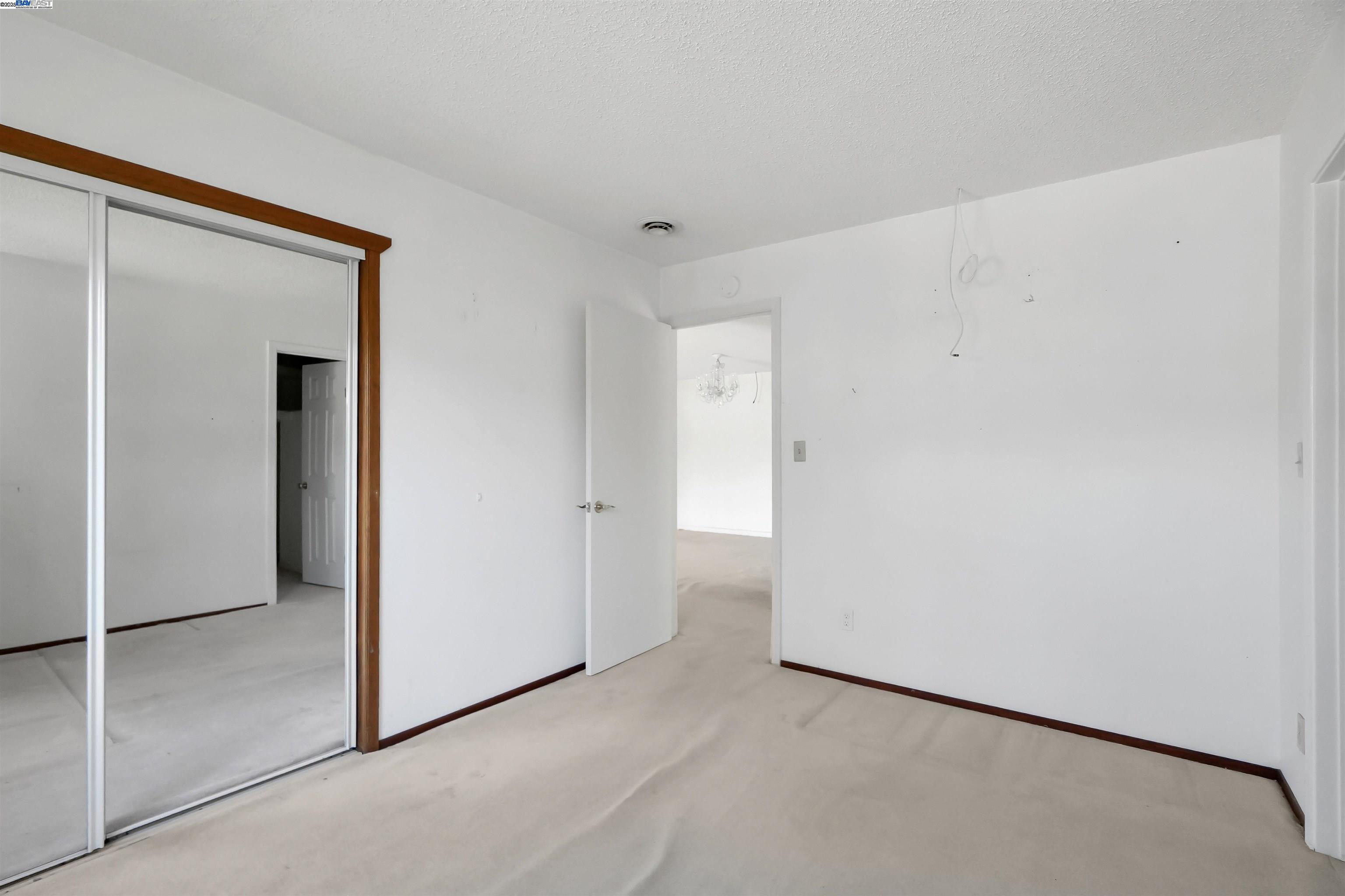 Detail Gallery Image 29 of 44 For 1925 Lilac Avenue, Hayward,  CA 94545 - 4 Beds | 2 Baths