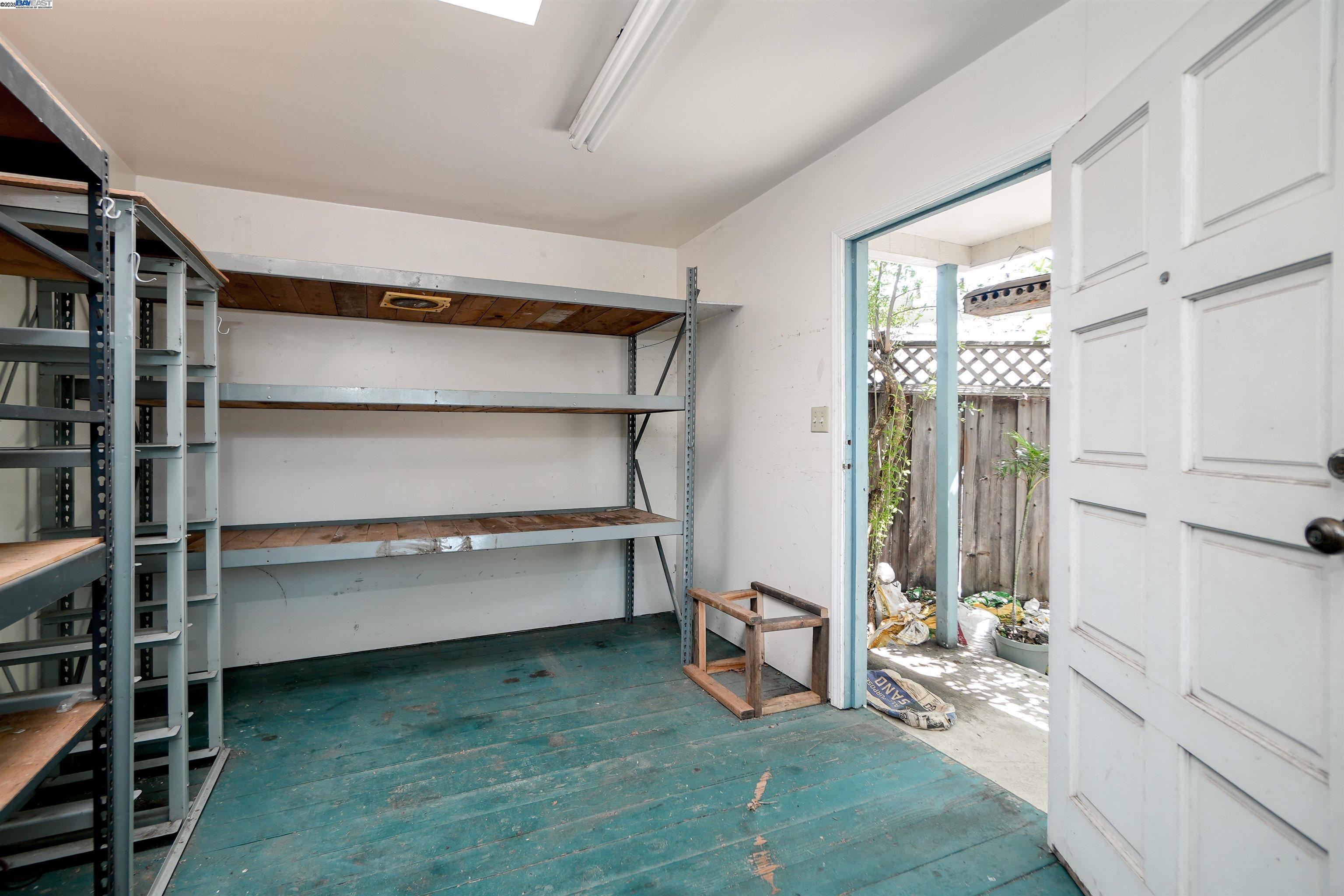 Detail Gallery Image 35 of 44 For 1925 Lilac Avenue, Hayward,  CA 94545 - 4 Beds | 2 Baths