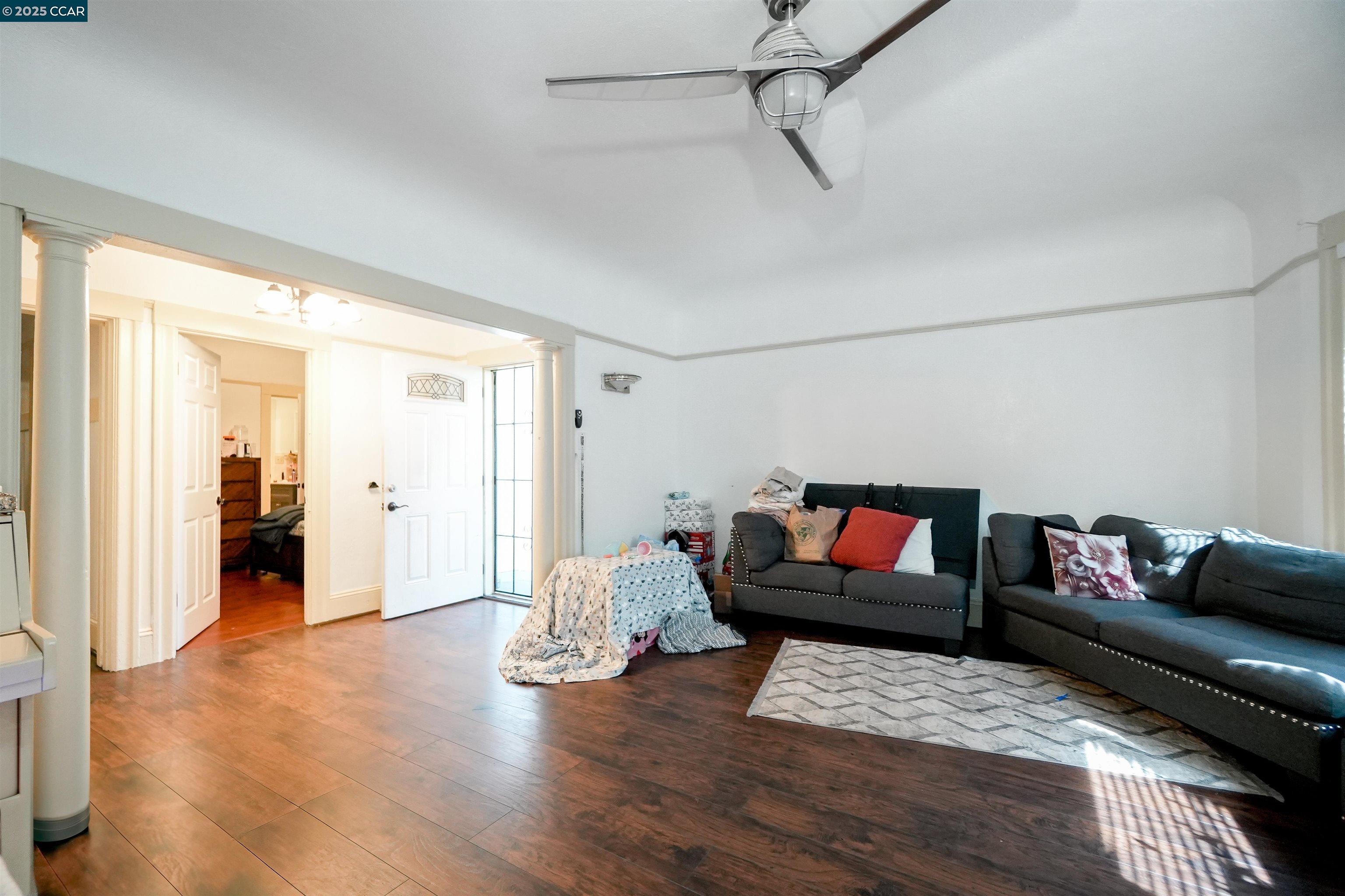 property-img