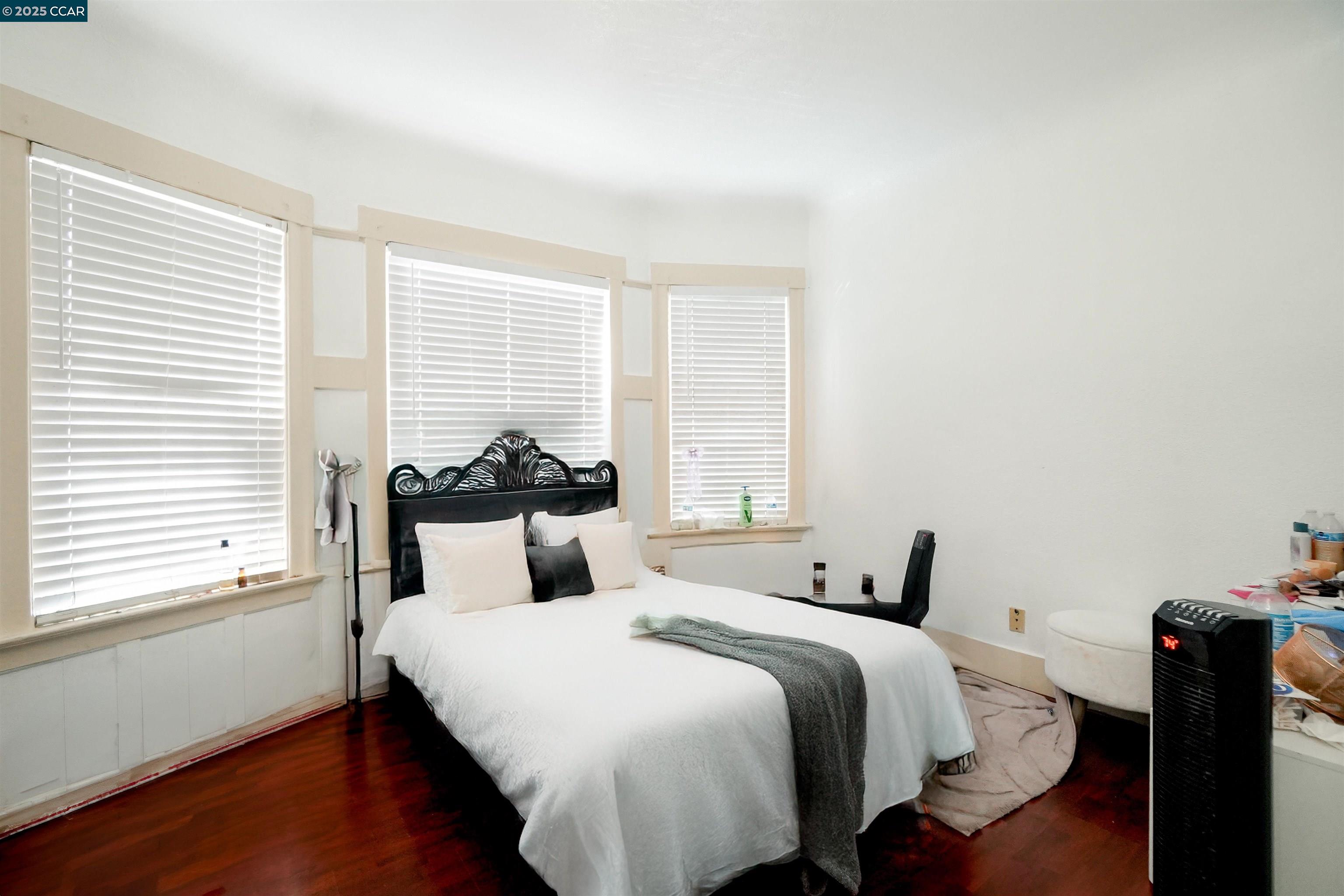 property-img