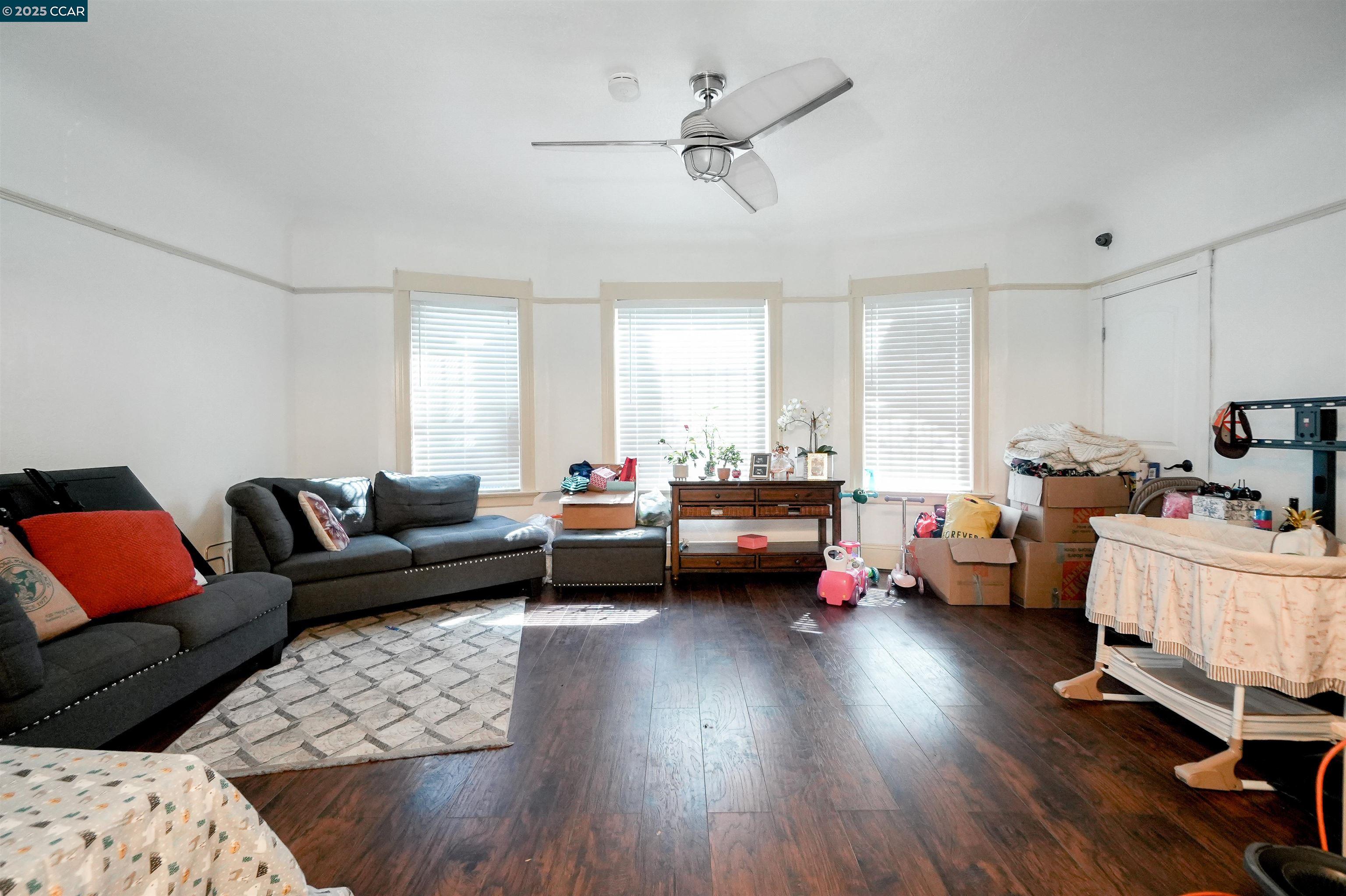 property-img