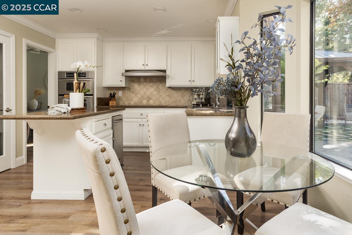 Detail Gallery Image 17 of 56 For 311 Valley High Dr, Pleasant Hill,  CA 94523 - 4 Beds | 3 Baths