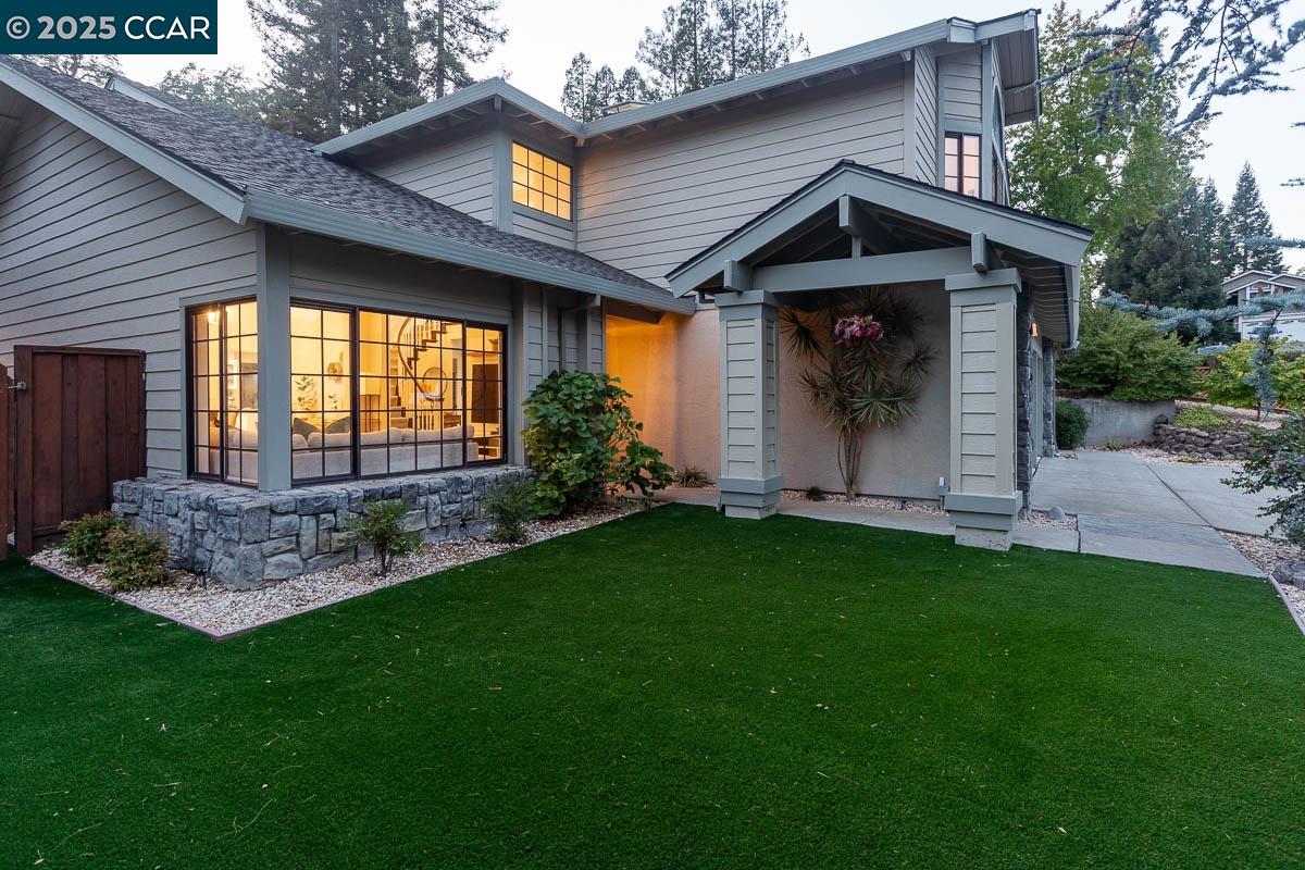 Detail Gallery Image 3 of 56 For 311 Valley High Dr, Pleasant Hill,  CA 94523 - 4 Beds | 3 Baths