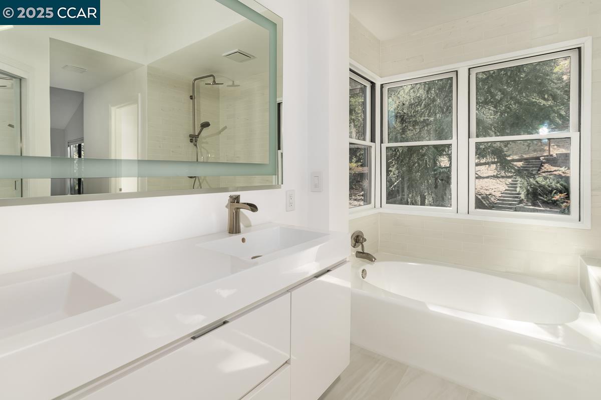 Detail Gallery Image 24 of 56 For 311 Valley High Dr, Pleasant Hill,  CA 94523 - 4 Beds | 3 Baths