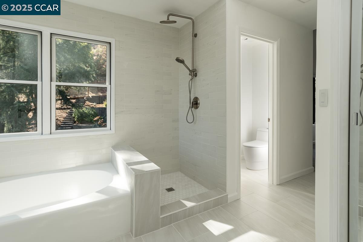 Detail Gallery Image 25 of 56 For 311 Valley High Dr, Pleasant Hill,  CA 94523 - 4 Beds | 3 Baths