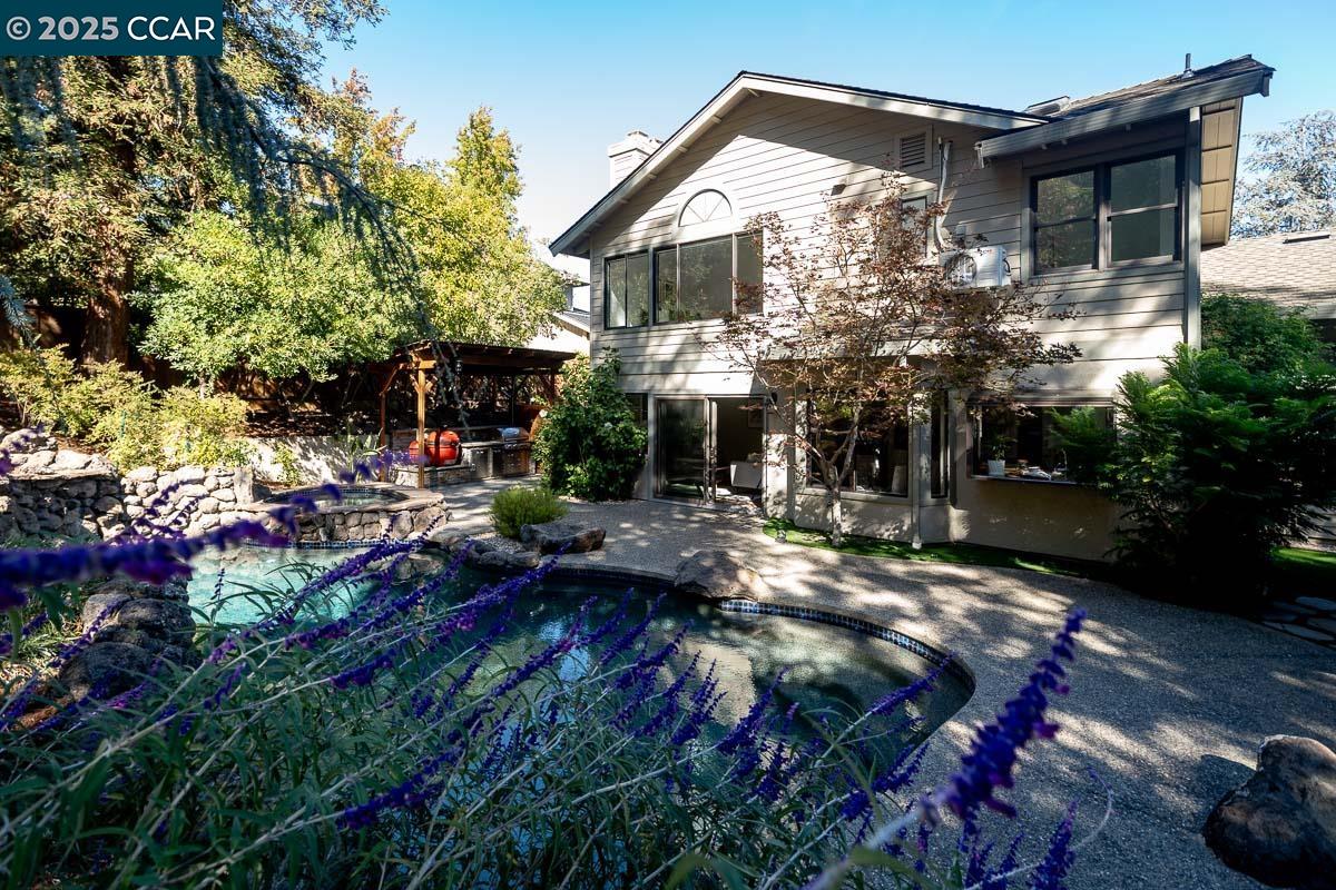 Detail Gallery Image 38 of 56 For 311 Valley High Dr, Pleasant Hill,  CA 94523 - 4 Beds | 3 Baths