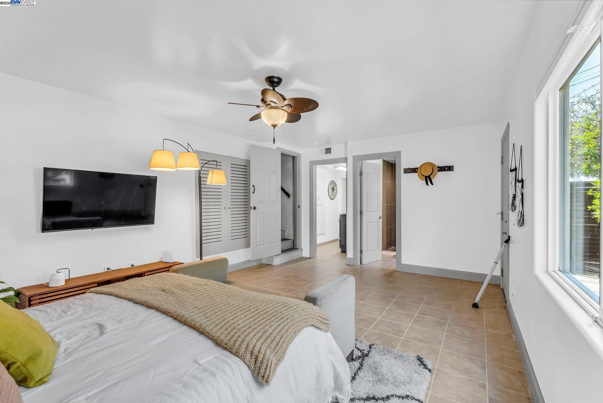Detail Gallery Image 15 of 22 For 6400 Mokelumne Ave, Oakland,  CA 94605 - 3 Beds | 2 Baths