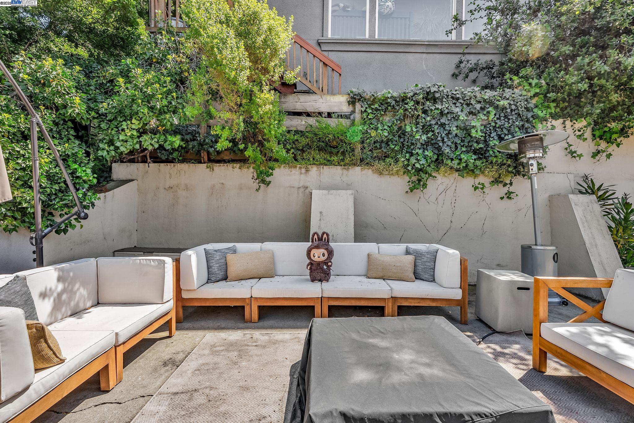 Detail Gallery Image 18 of 22 For 6400 Mokelumne Ave, Oakland,  CA 94605 - 3 Beds | 2 Baths