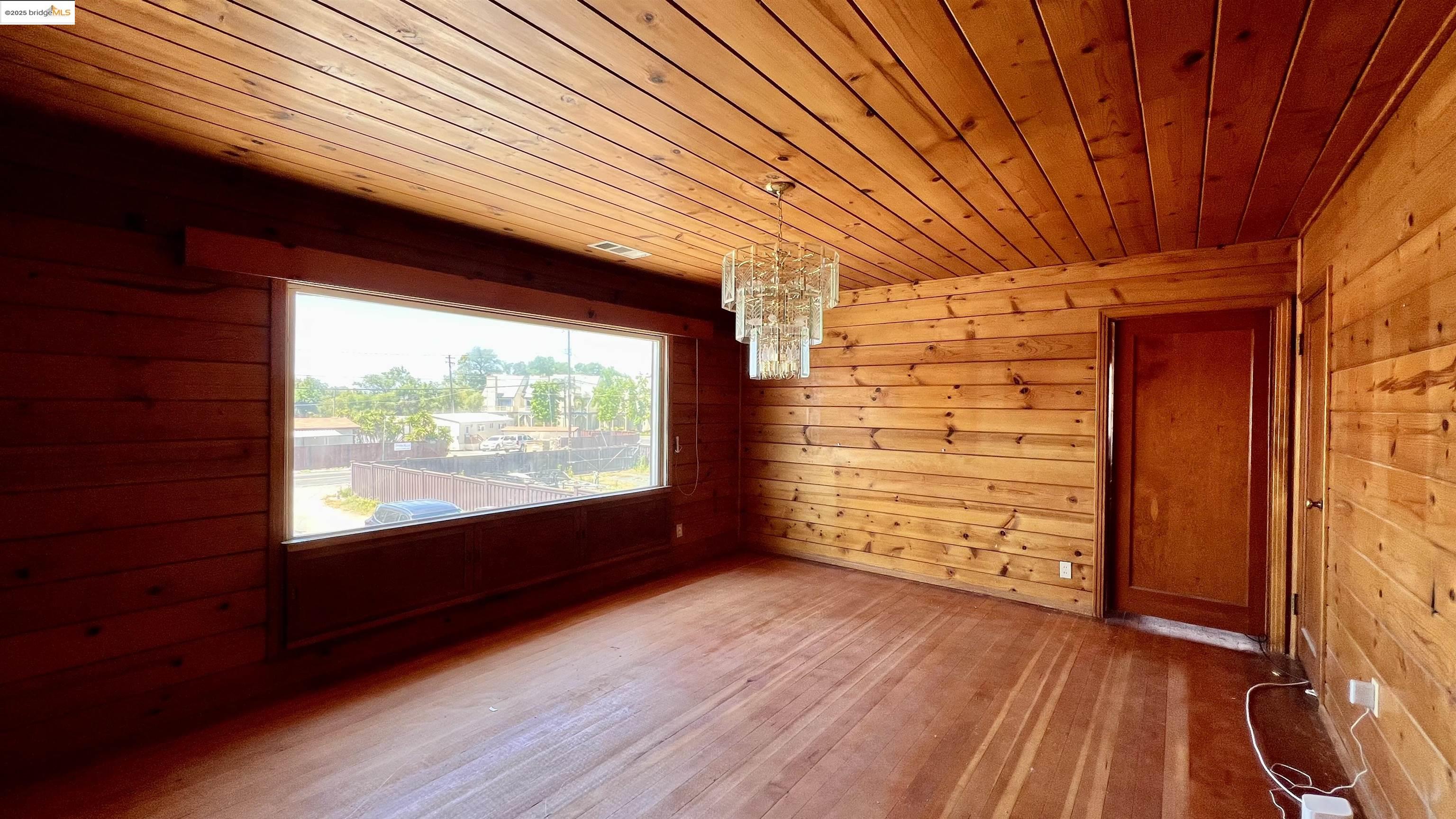 Detail Gallery Image 8 of 12 For 5614 Sandmound Blvd, Oakley,  CA 94561 - 3 Beds | 2 Baths