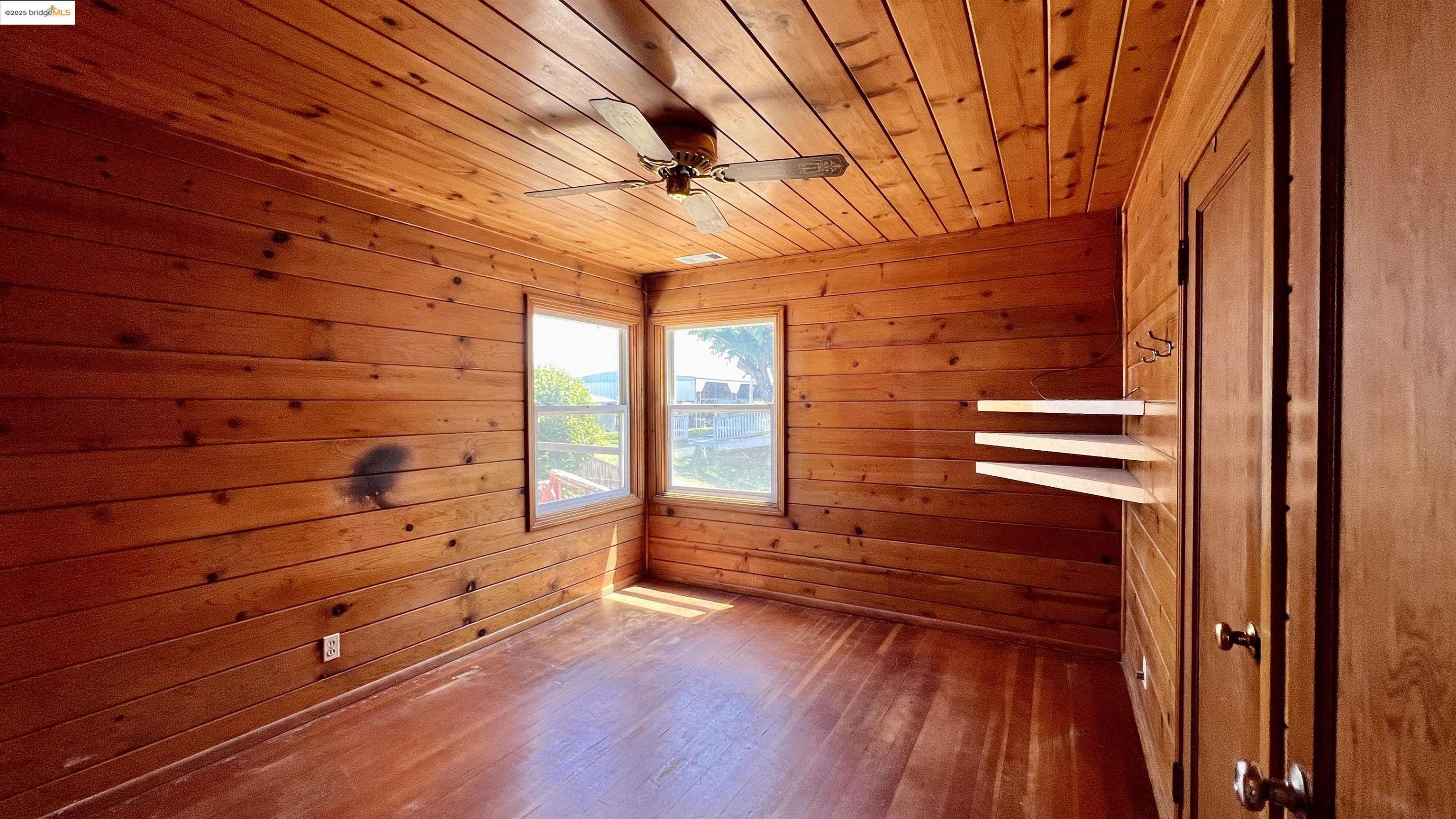 Detail Gallery Image 9 of 12 For 5614 Sandmound Blvd, Oakley,  CA 94561 - 3 Beds | 2 Baths