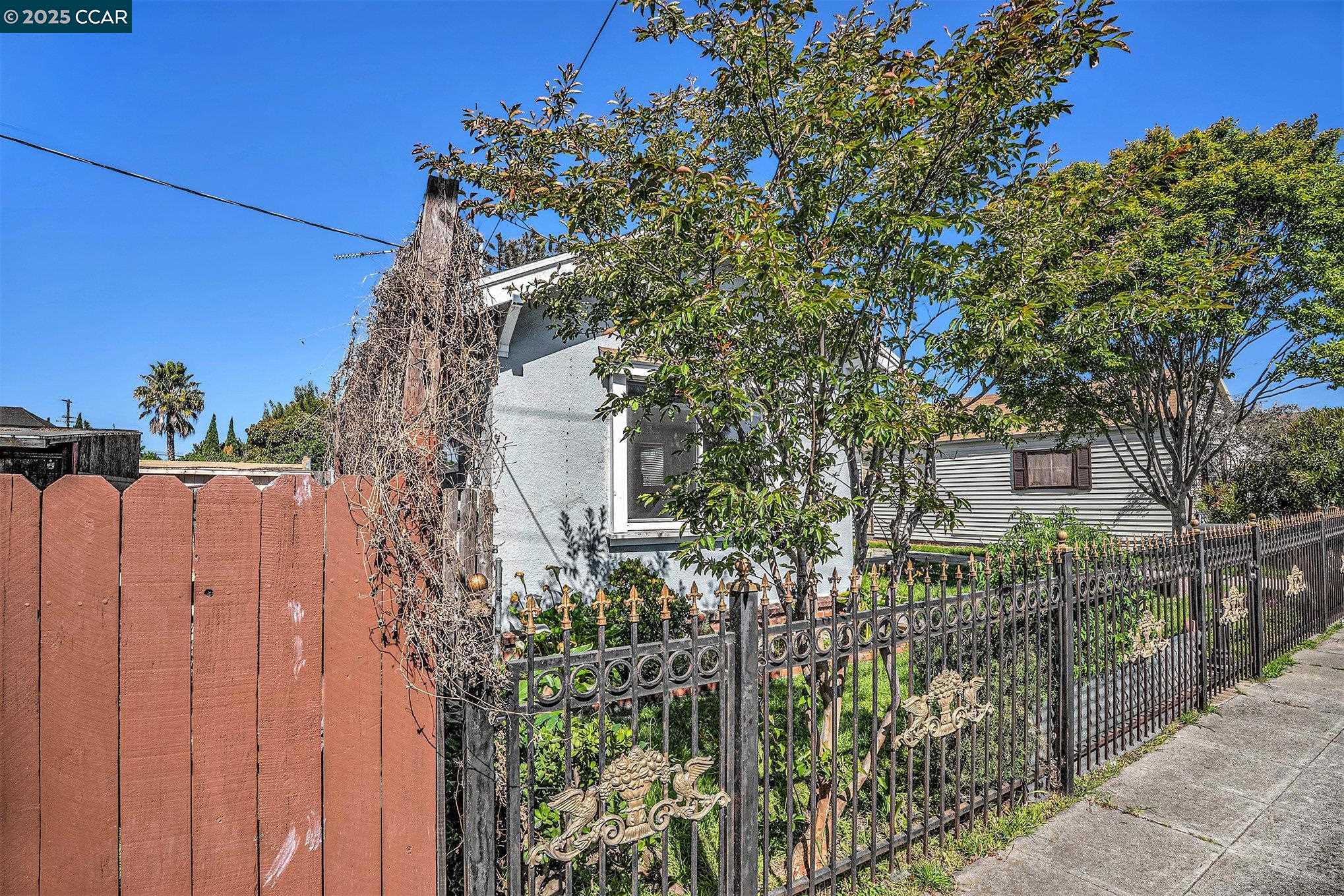 Detail Gallery Image 25 of 30 For 125 17th St, Richmond,  CA 94801 - 2 Beds | 2 Baths