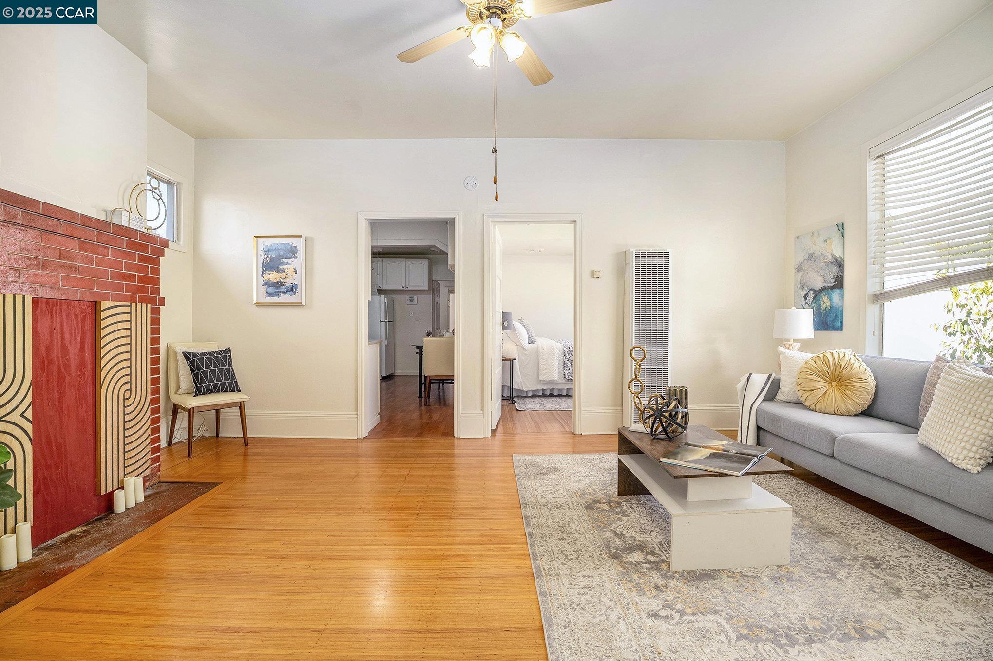 Detail Gallery Image 8 of 30 For 125 17th St, Richmond,  CA 94801 - 2 Beds | 2 Baths