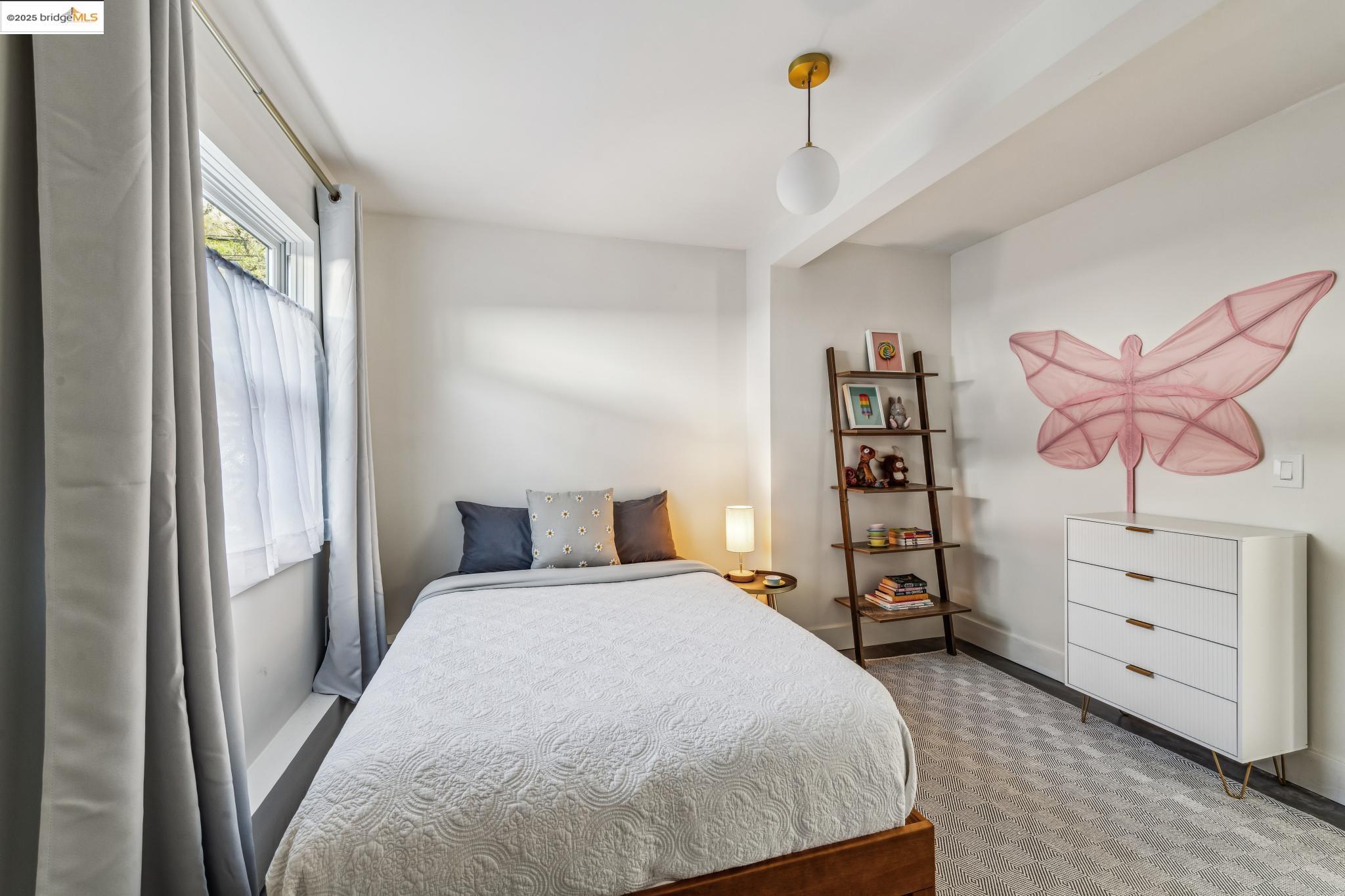 Detail Gallery Image 39 of 51 For 1341 Parker St #1341,  Berkeley,  CA 94702 - 3 Beds | 2/1 Baths