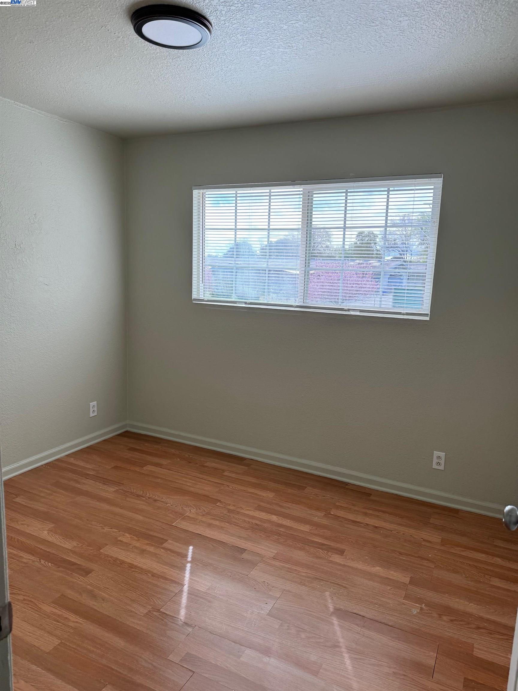 Detail Gallery Image 7 of 16 For 717 Shepherd Ave, Hayward,  CA 94544 - – Beds | – Baths