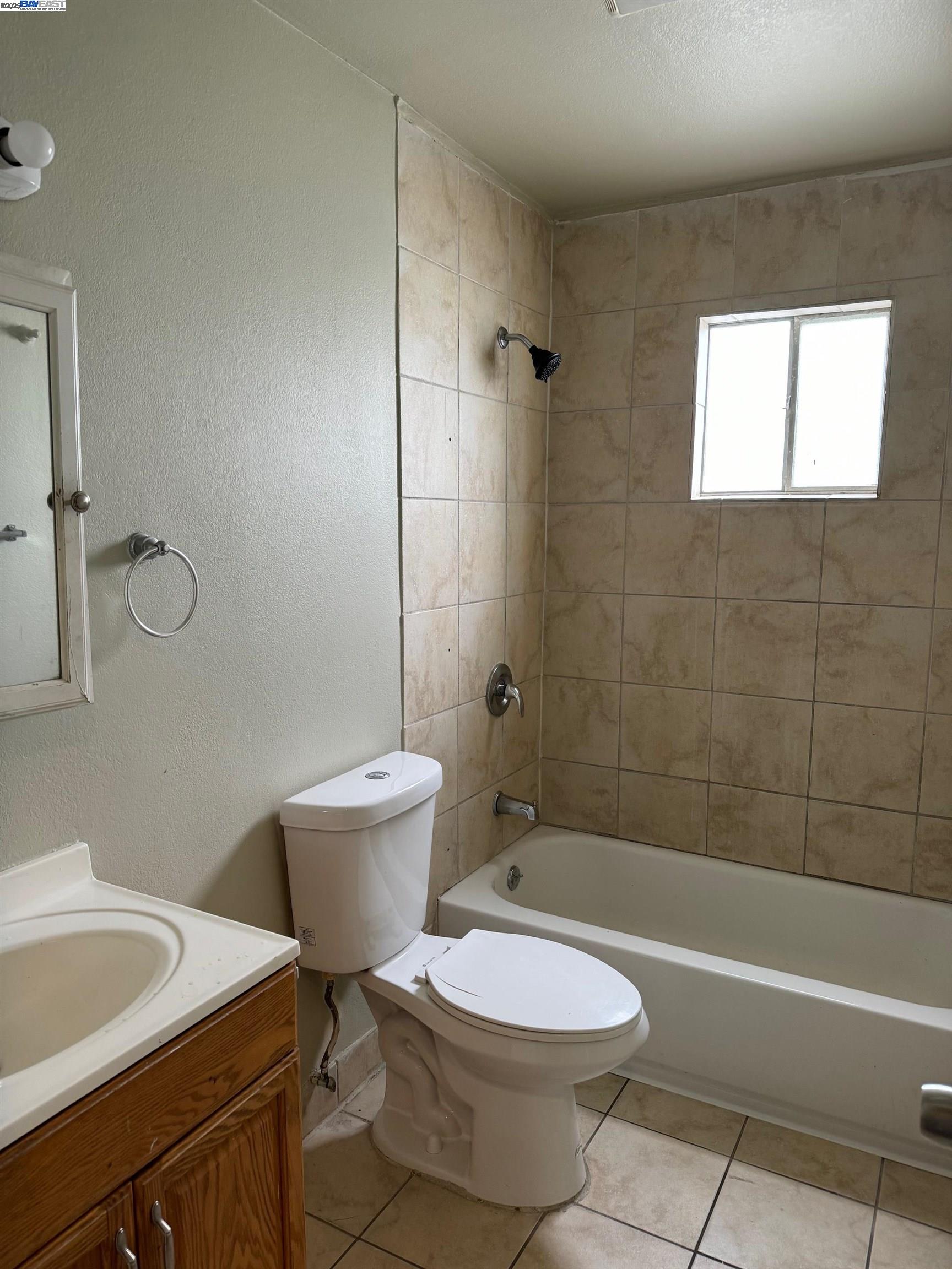 Detail Gallery Image 10 of 16 For 717 Shepherd Ave, Hayward,  CA 94544 - – Beds | – Baths