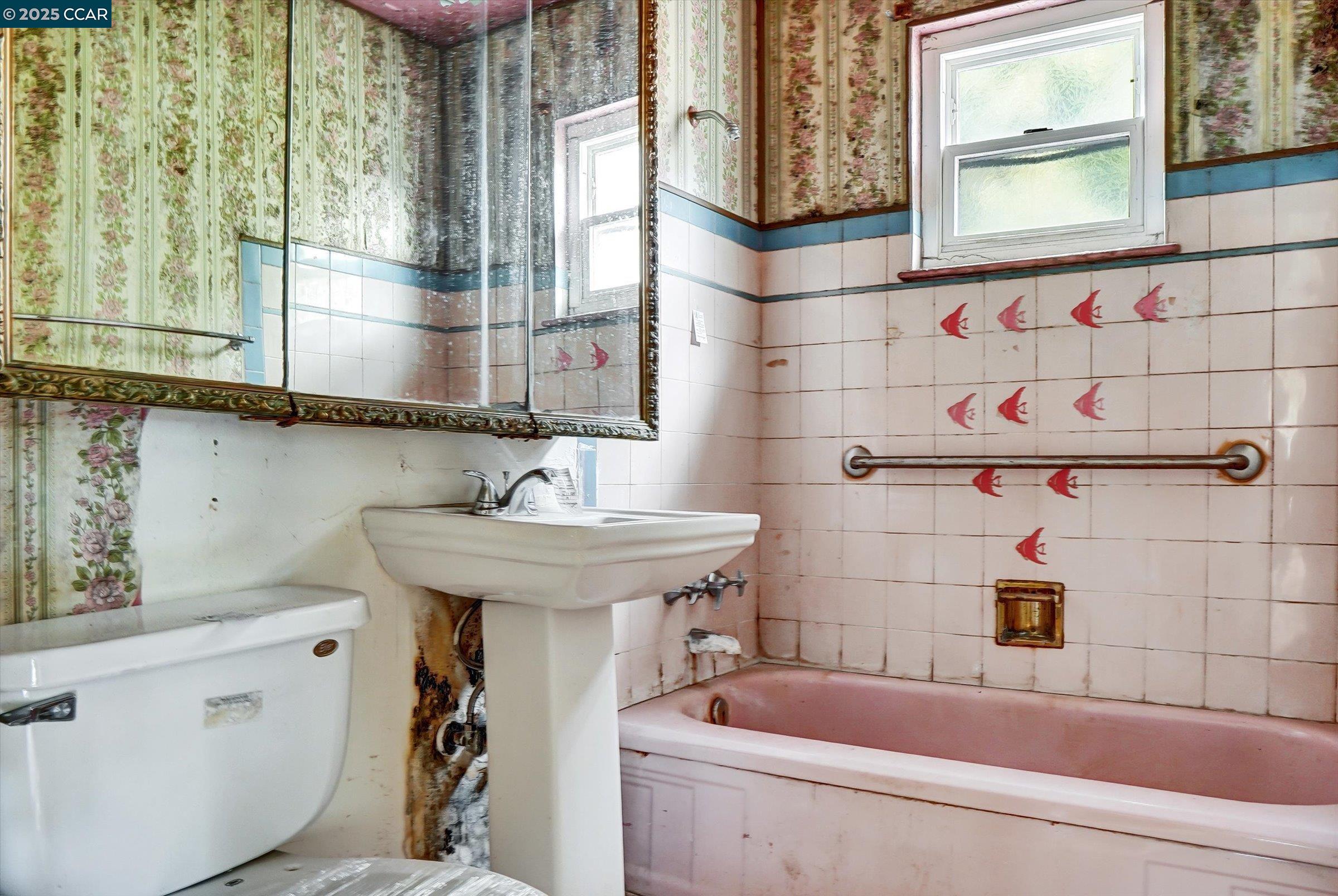 Detail Gallery Image 12 of 25 For 355 Lofas Pl, Vallejo,  CA 94589 - 3 Beds | 2 Baths