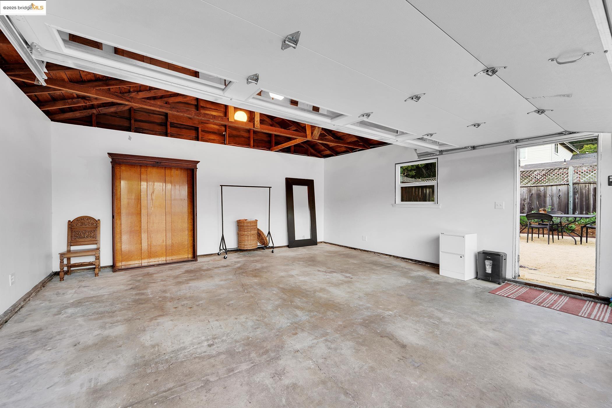 Detail Gallery Image 23 of 26 For 725 Trevethan Ave, Santa Cruz,  CA 95065 - 2 Beds | 1 Baths