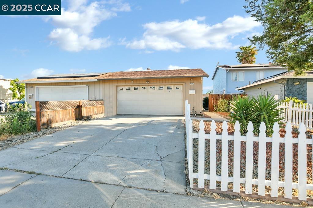 Detail Gallery Image 1 of 23 For 1730 Magnolia Way, Antioch,  CA 94509-2121 - 3 Beds | 2 Baths
