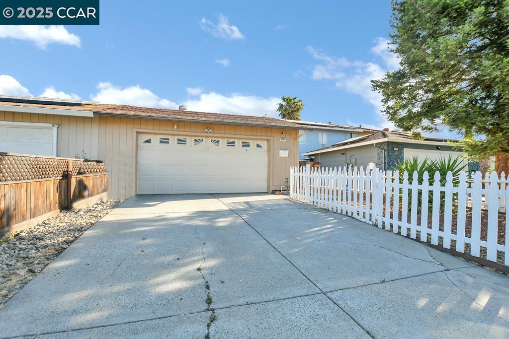 Detail Gallery Image 3 of 23 For 1730 Magnolia Way, Antioch,  CA 94509-2121 - 3 Beds | 2 Baths