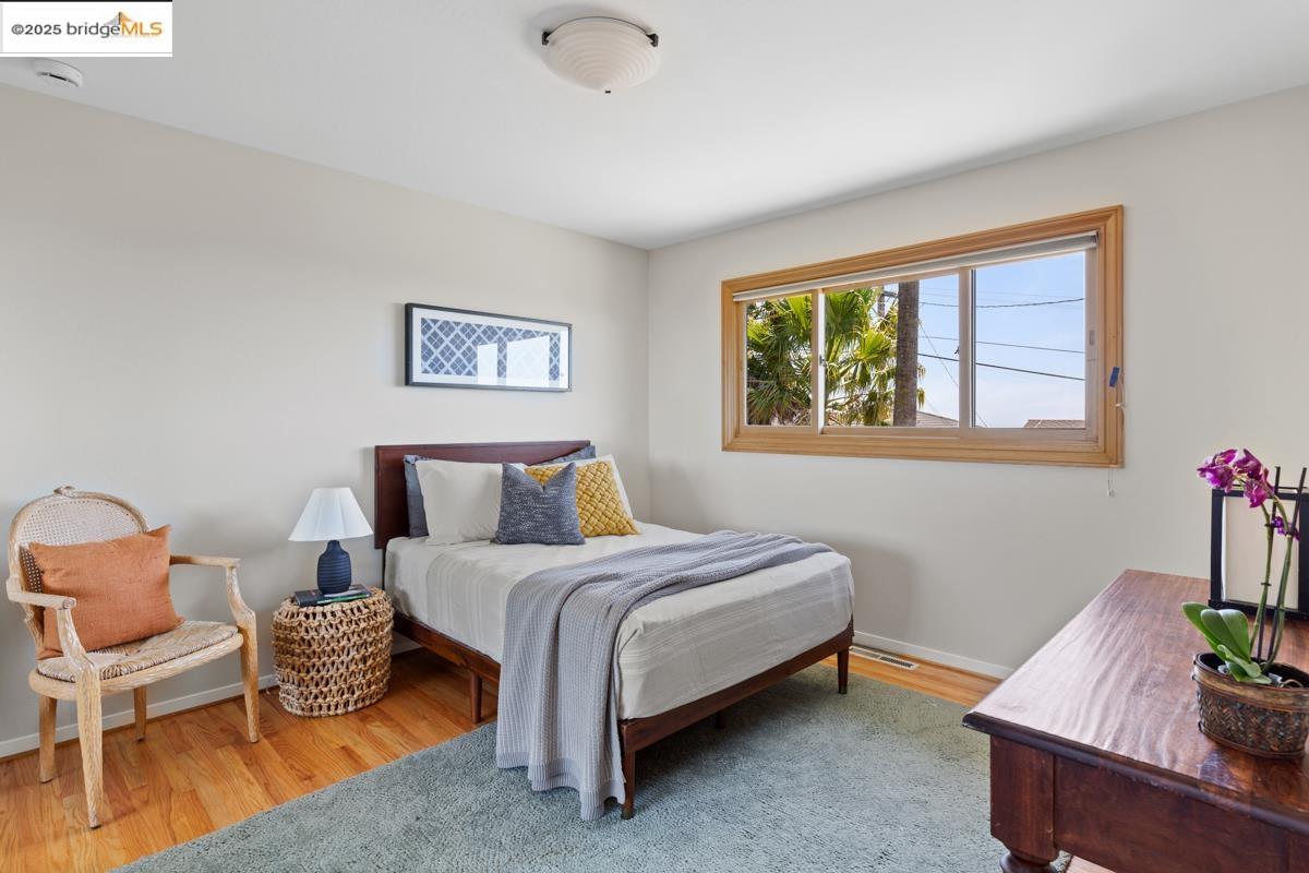 11718 Cranford Way, Oakland, California 94605, 4 Bedrooms Bedrooms, 8 Rooms Rooms,3 BathroomsBathrooms,Residential,For Sale,11718 Cranford Way,41096377