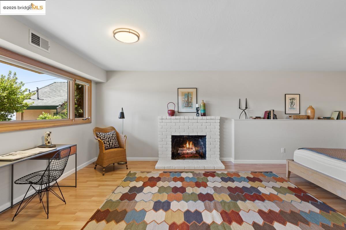 11718 Cranford Way, Oakland, California 94605, 4 Bedrooms Bedrooms, 8 Rooms Rooms,3 BathroomsBathrooms,Residential,For Sale,11718 Cranford Way,41096377