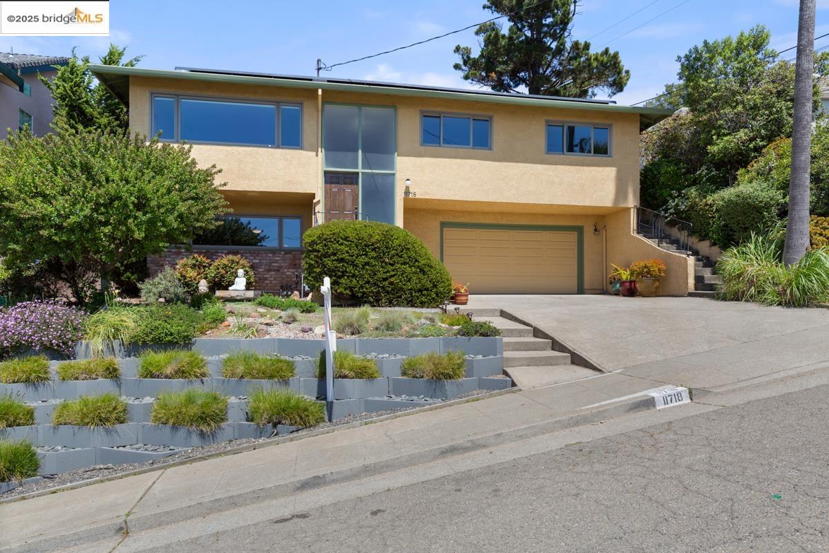 11718 Cranford Way, Oakland, California 94605, 4 Bedrooms Bedrooms, 8 Rooms Rooms,3 BathroomsBathrooms,Residential,For Sale,11718 Cranford Way,41096377