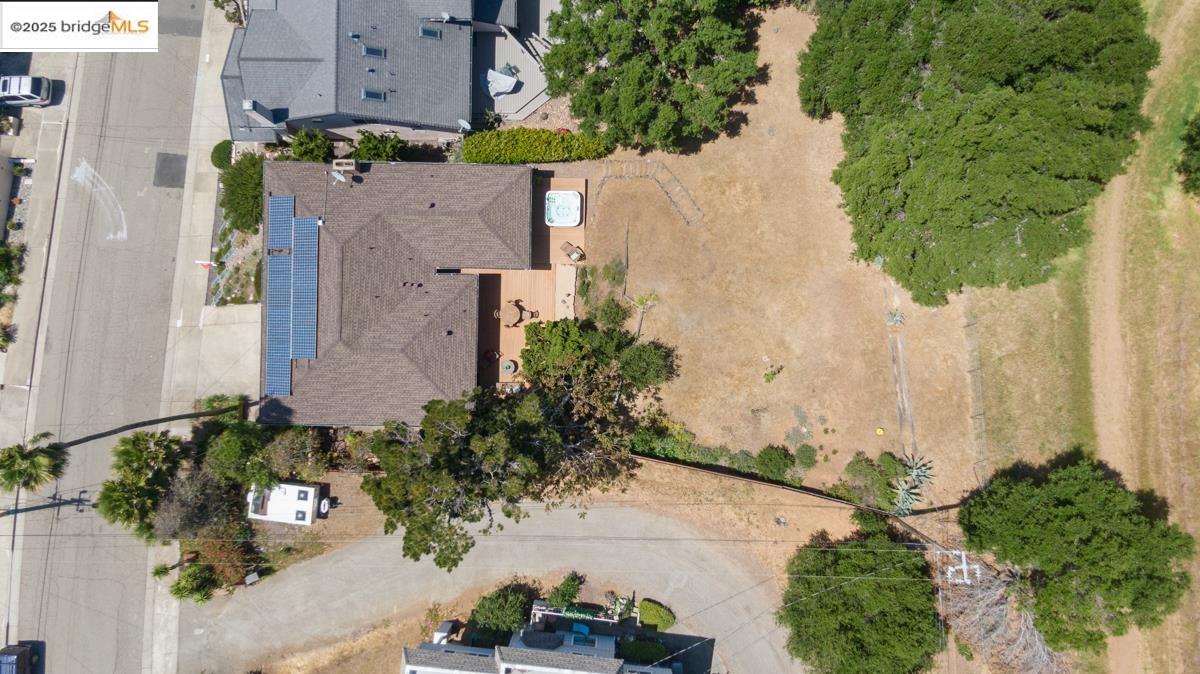 11718 Cranford Way, Oakland, California 94605, 4 Bedrooms Bedrooms, 8 Rooms Rooms,3 BathroomsBathrooms,Residential,For Sale,11718 Cranford Way,41096377