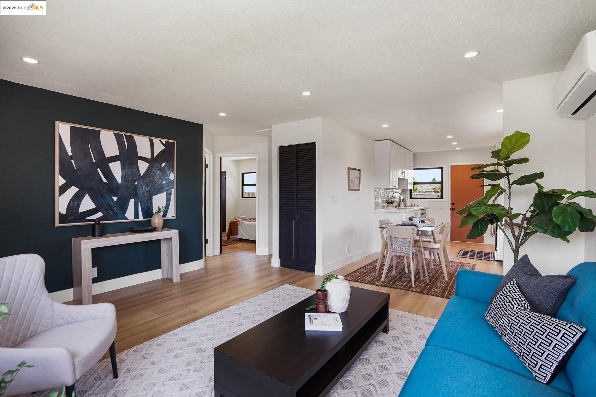 430 Douglas, Oakland, California 94603, 2 Bedrooms Bedrooms, 6 Rooms Rooms,1 BathroomBathrooms,Residential,For Sale,430 Douglas,41096378
