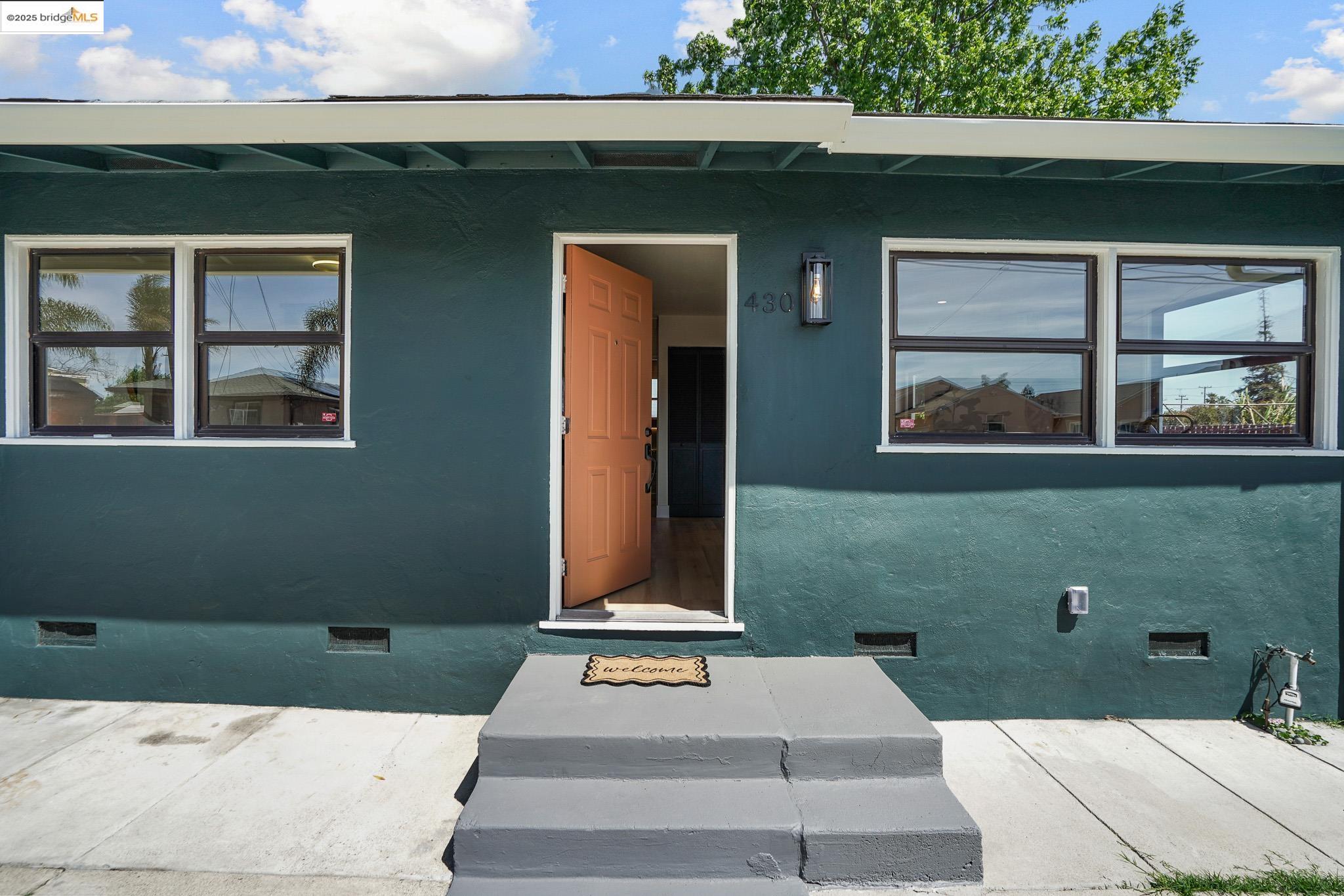 430 Douglas, Oakland, California 94603, 2 Bedrooms Bedrooms, 6 Rooms Rooms,1 BathroomBathrooms,Residential,For Sale,430 Douglas,41096378