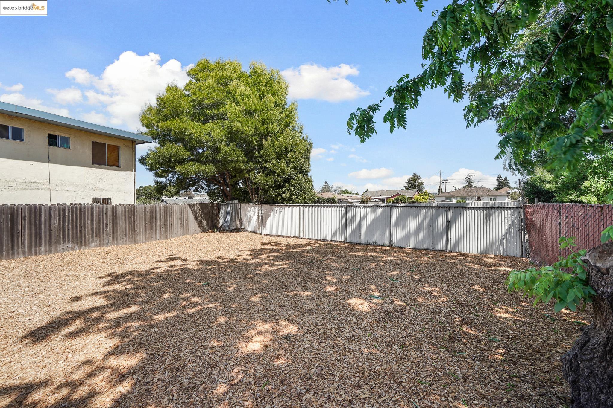 430 Douglas, Oakland, California 94603, 2 Bedrooms Bedrooms, 6 Rooms Rooms,1 BathroomBathrooms,Residential,For Sale,430 Douglas,41096378