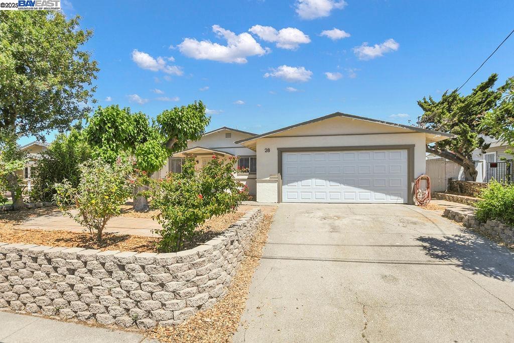 Detail Gallery Image 1 of 1 For 28 Oceanview Dr, Bay Point,  CA 94565-1326 - 3 Beds | 1/1 Baths