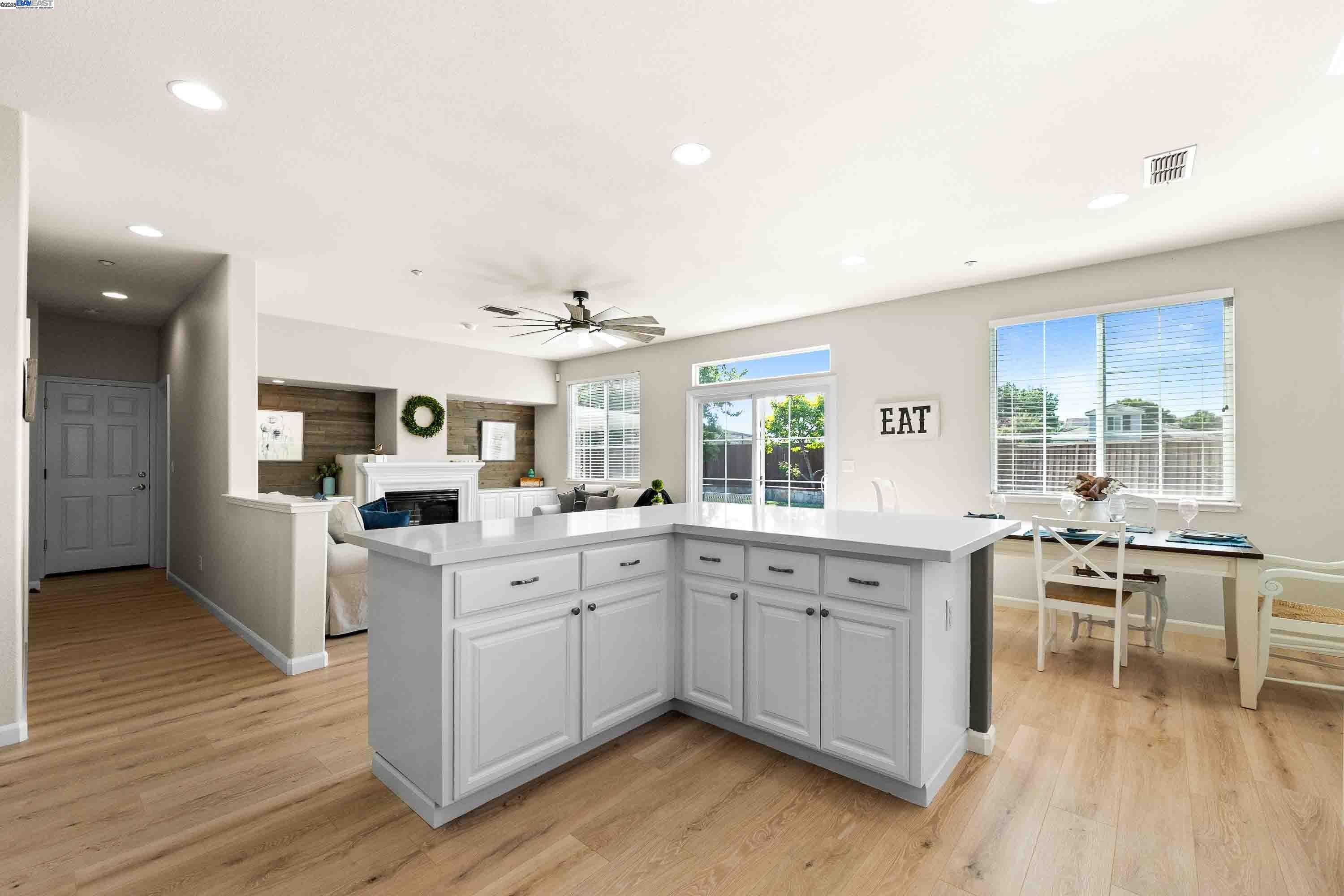 Detail Gallery Image 13 of 45 For 6235 Robertson Ave, Newark,  CA 94560 - 4 Beds | 3 Baths