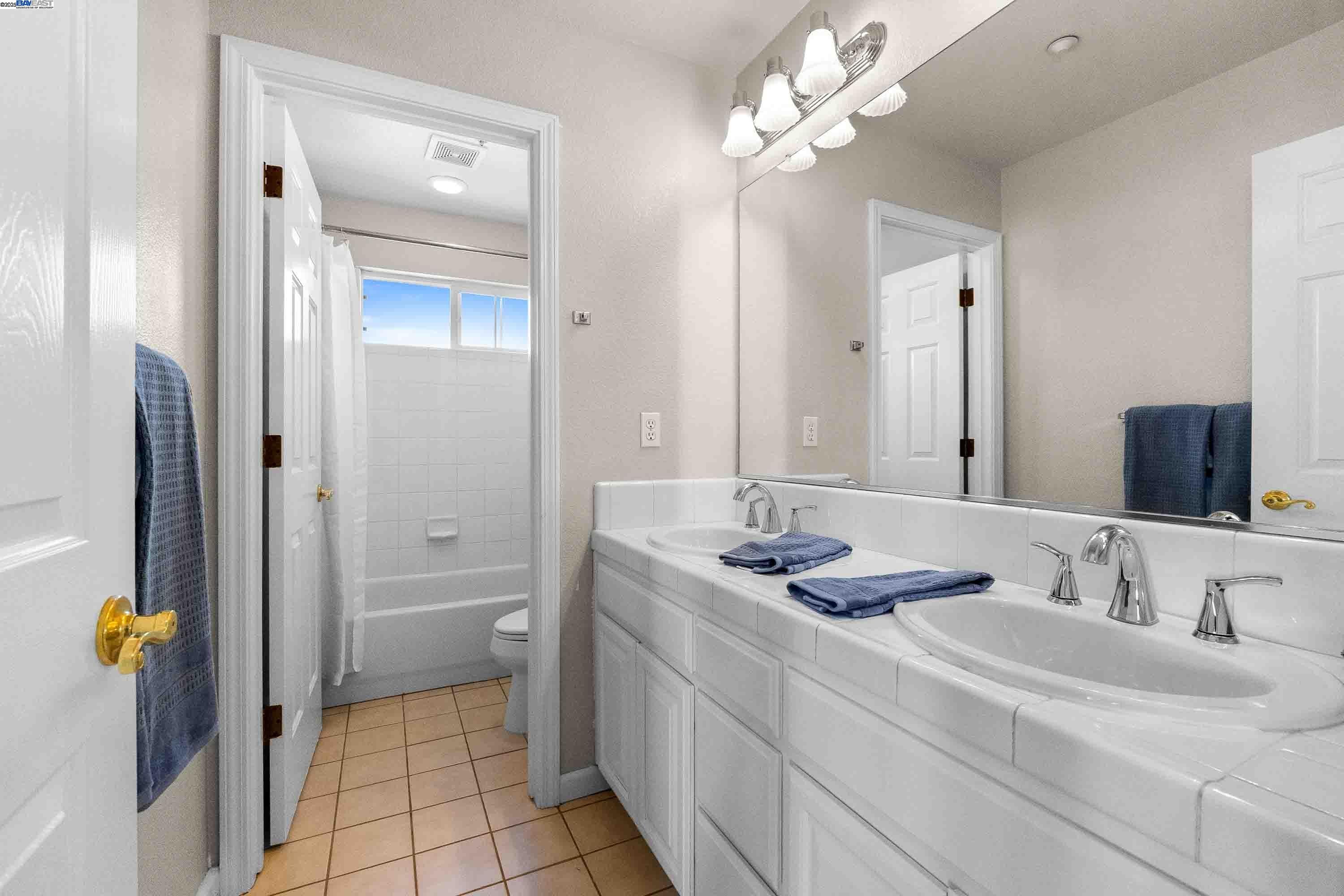 Detail Gallery Image 28 of 45 For 6235 Robertson Ave, Newark,  CA 94560 - 4 Beds | 3 Baths